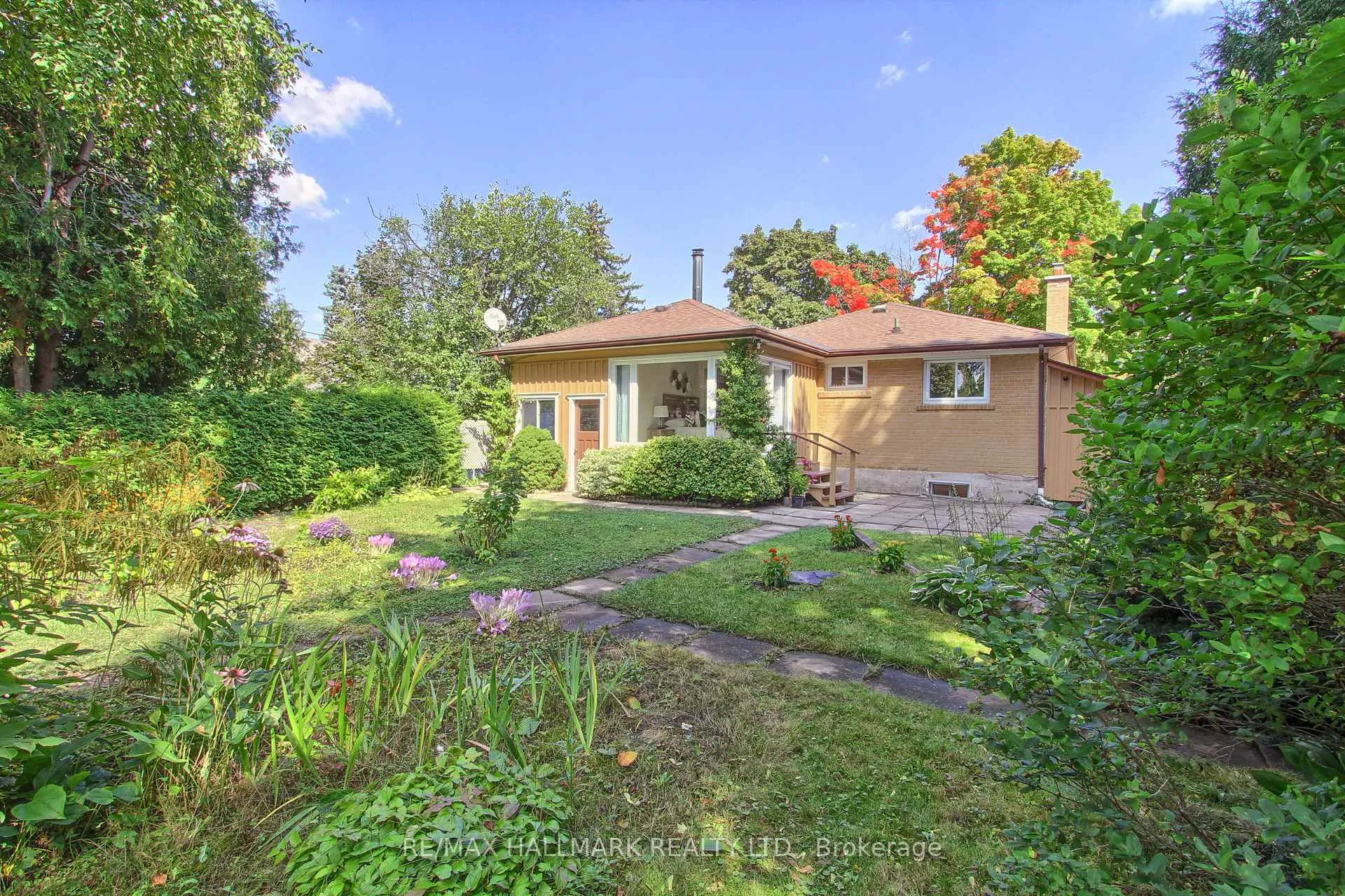Photo 1 of 4 Corbett Crescent, Aurora, Aurora Highlands — HOMEH