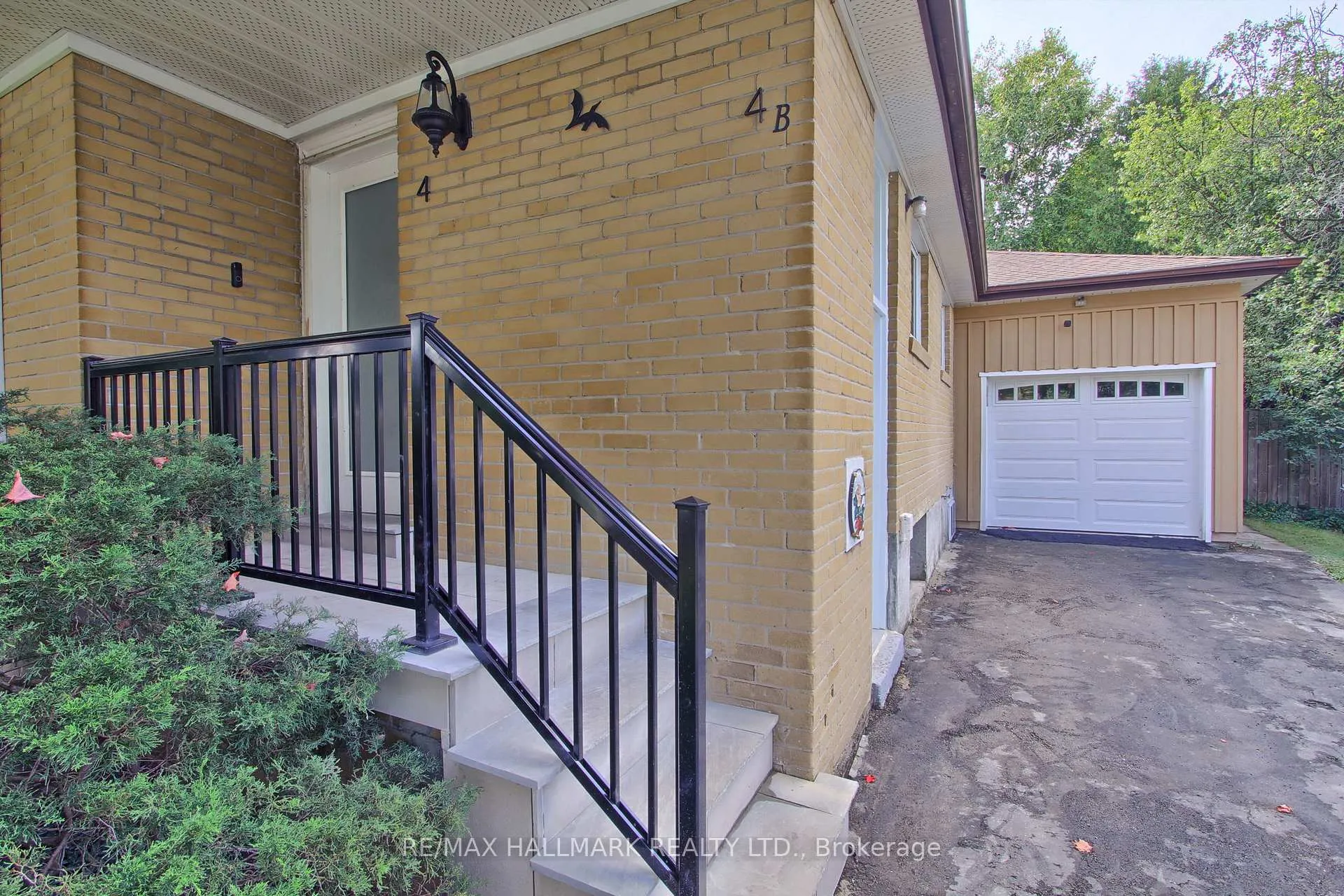 Photo 3 of 4 Corbett Crescent, Aurora, Aurora Highlands — HOMEH