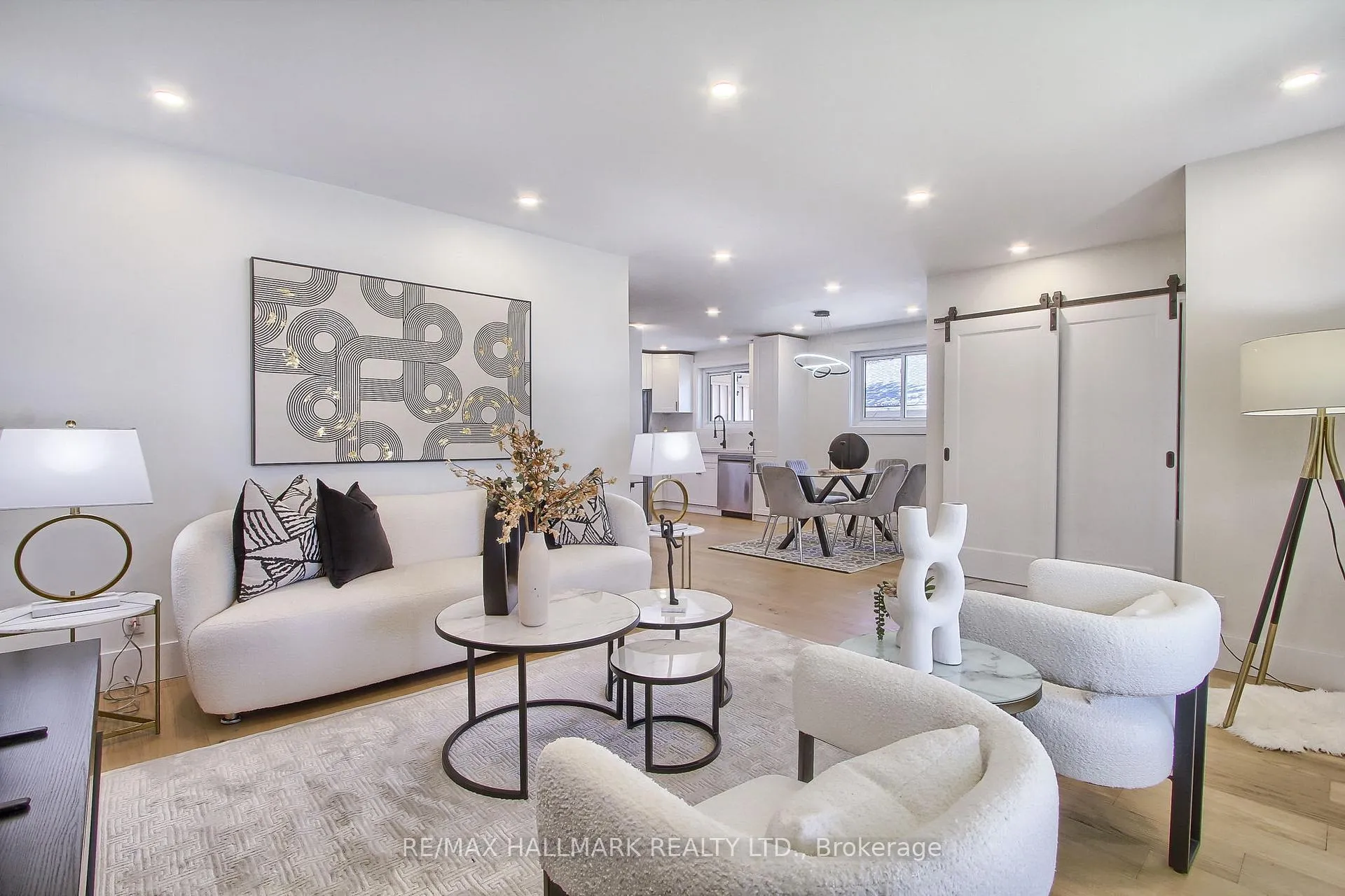 Photo 7 of 4 Corbett Crescent, Aurora, Aurora Highlands — HOMEH