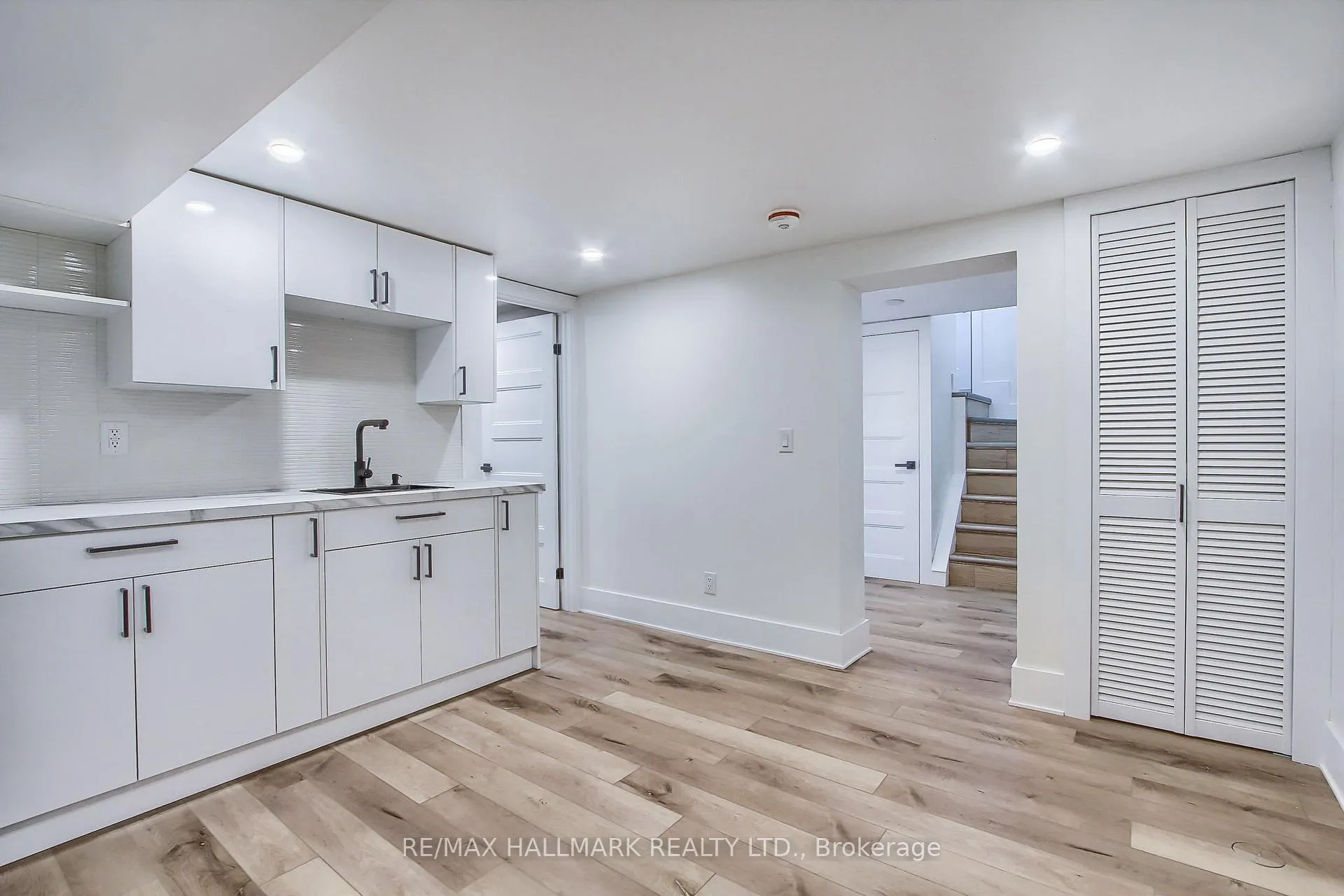 Photo 34 of 4 Corbett Crescent, Aurora, Aurora Highlands — HOMEH