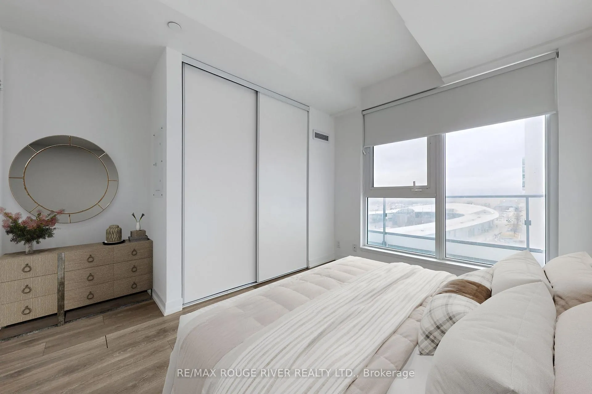 Photo 12 of Unit 603, 898 Portage Parkway, Vaughan, Concord — HOMEH