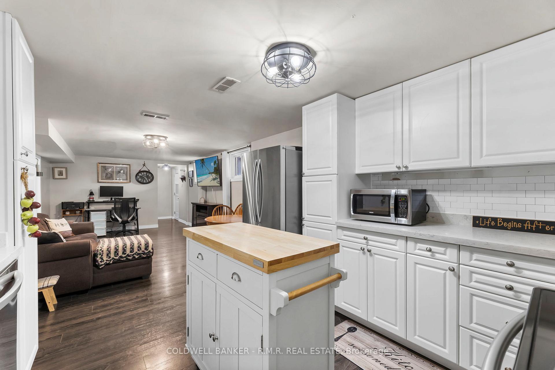 Photo 25 of 21 Parkway Crescent, Clarington, Bowmanville — HOMEH