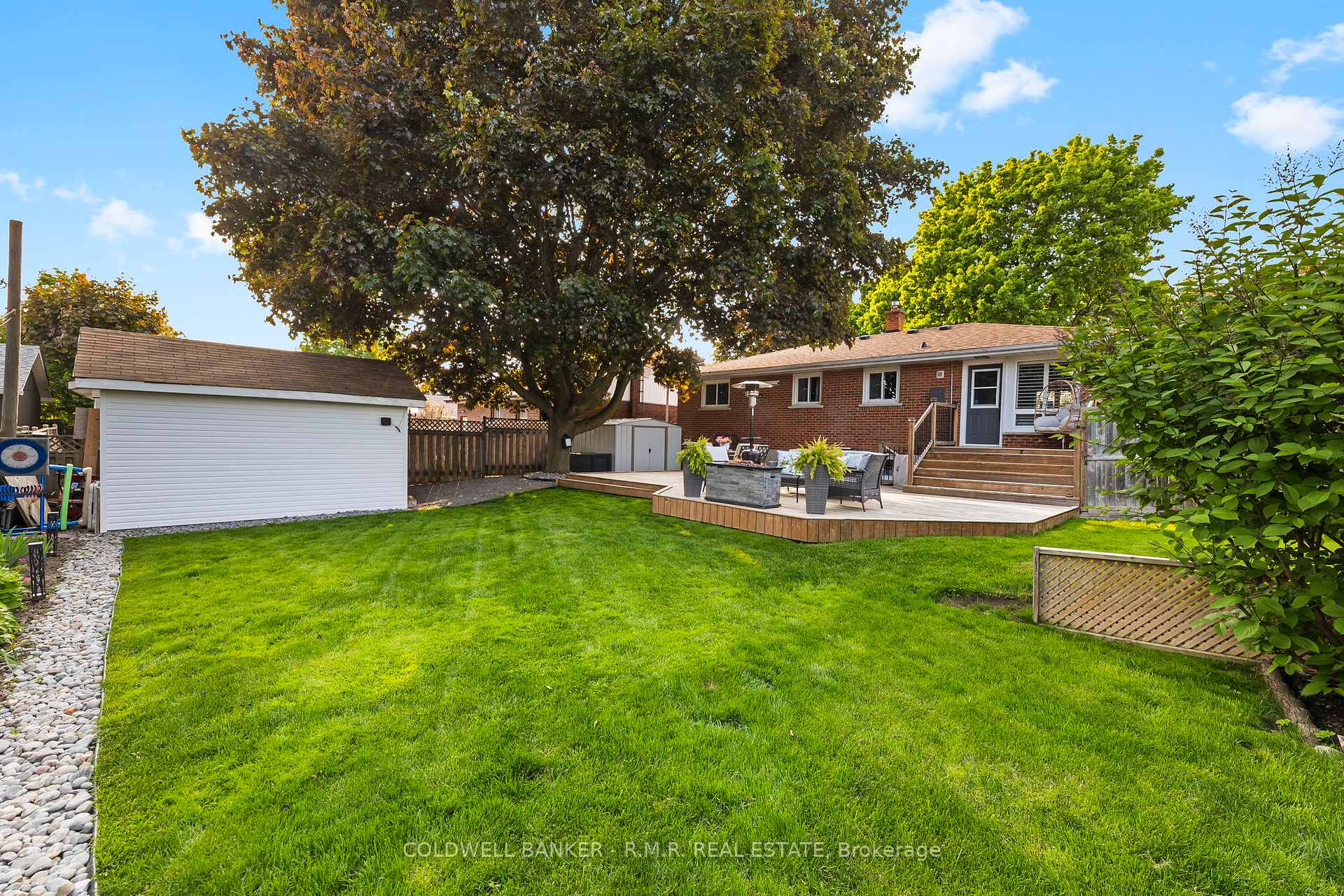 Photo 32 of 21 Parkway Crescent, Clarington, Bowmanville — HOMEH