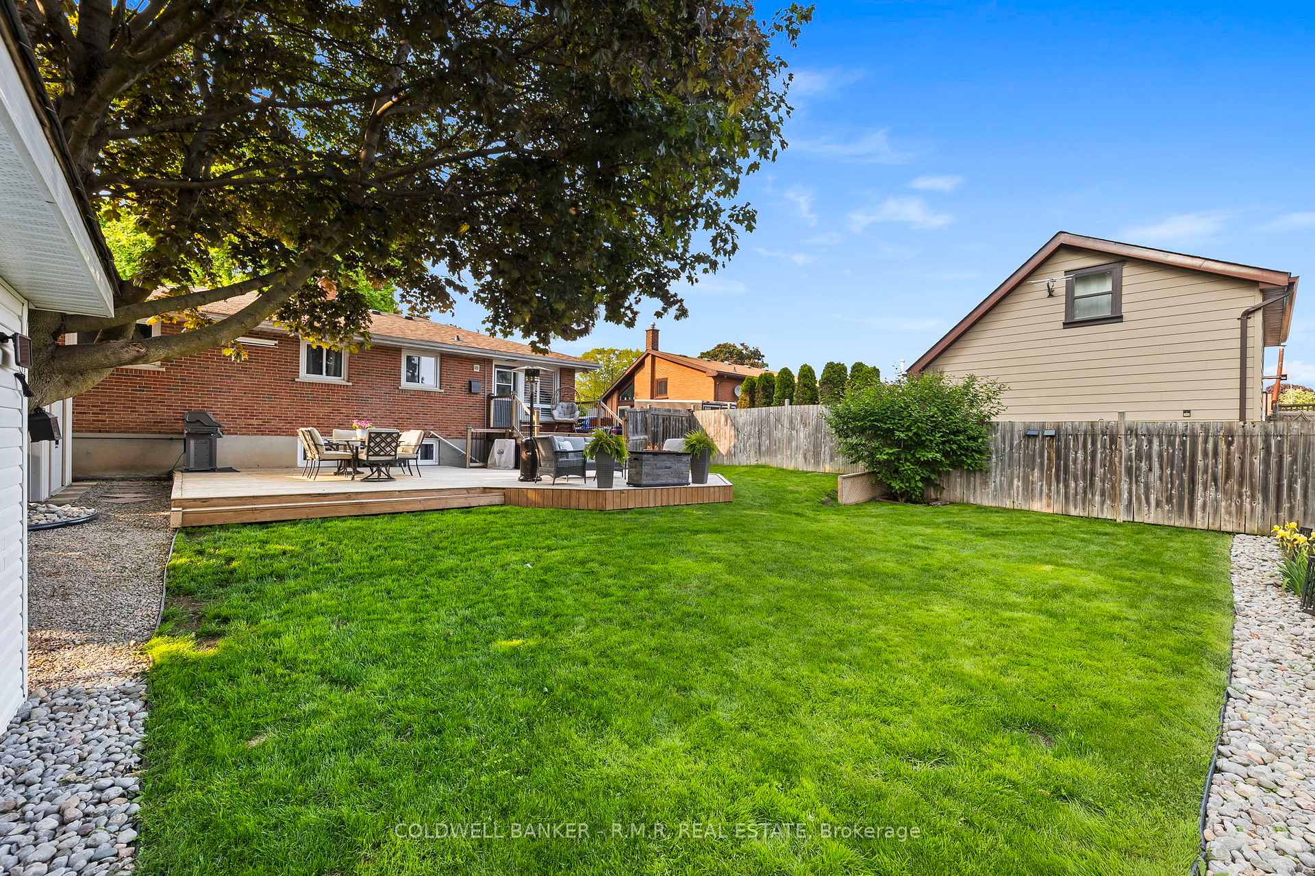 Photo 33 of 21 Parkway Crescent, Clarington, Bowmanville — HOMEH