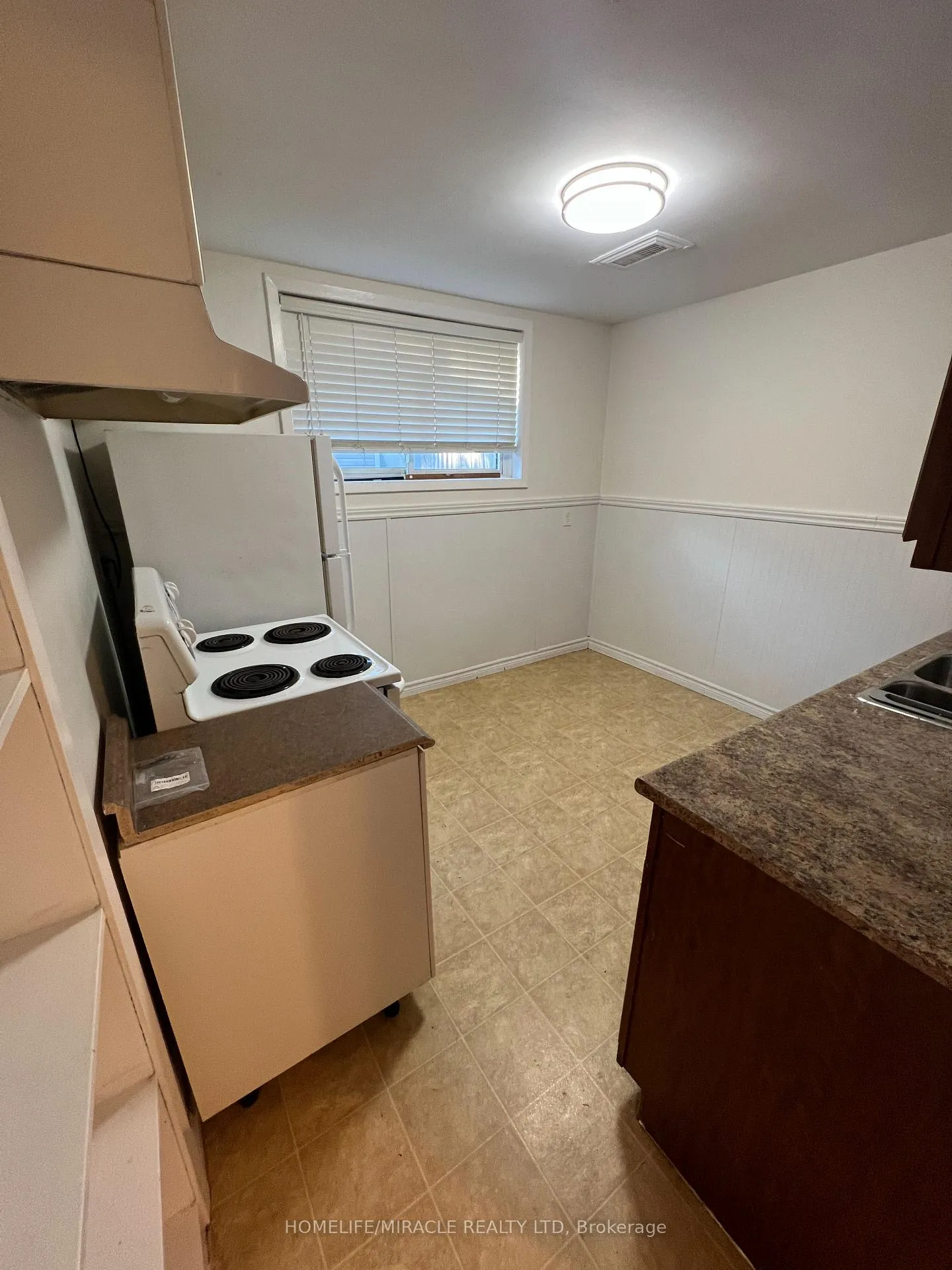 Photo 4 of Unit 1, 270 Clifton Road, Kitchener — HOMEH