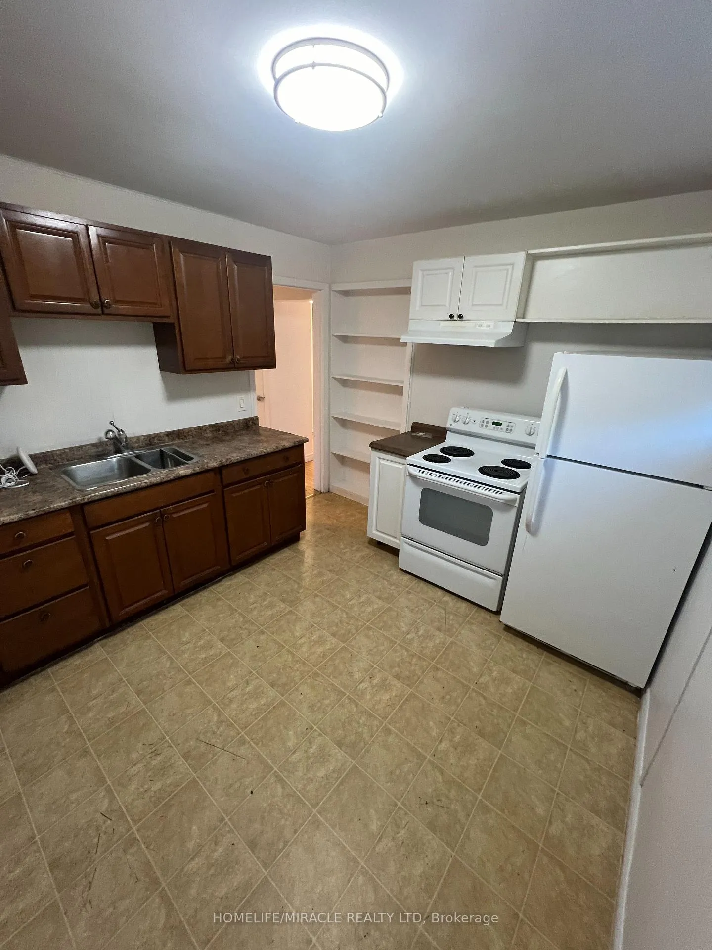Photo 6 of Unit 1, 270 Clifton Road, Kitchener — HOMEH