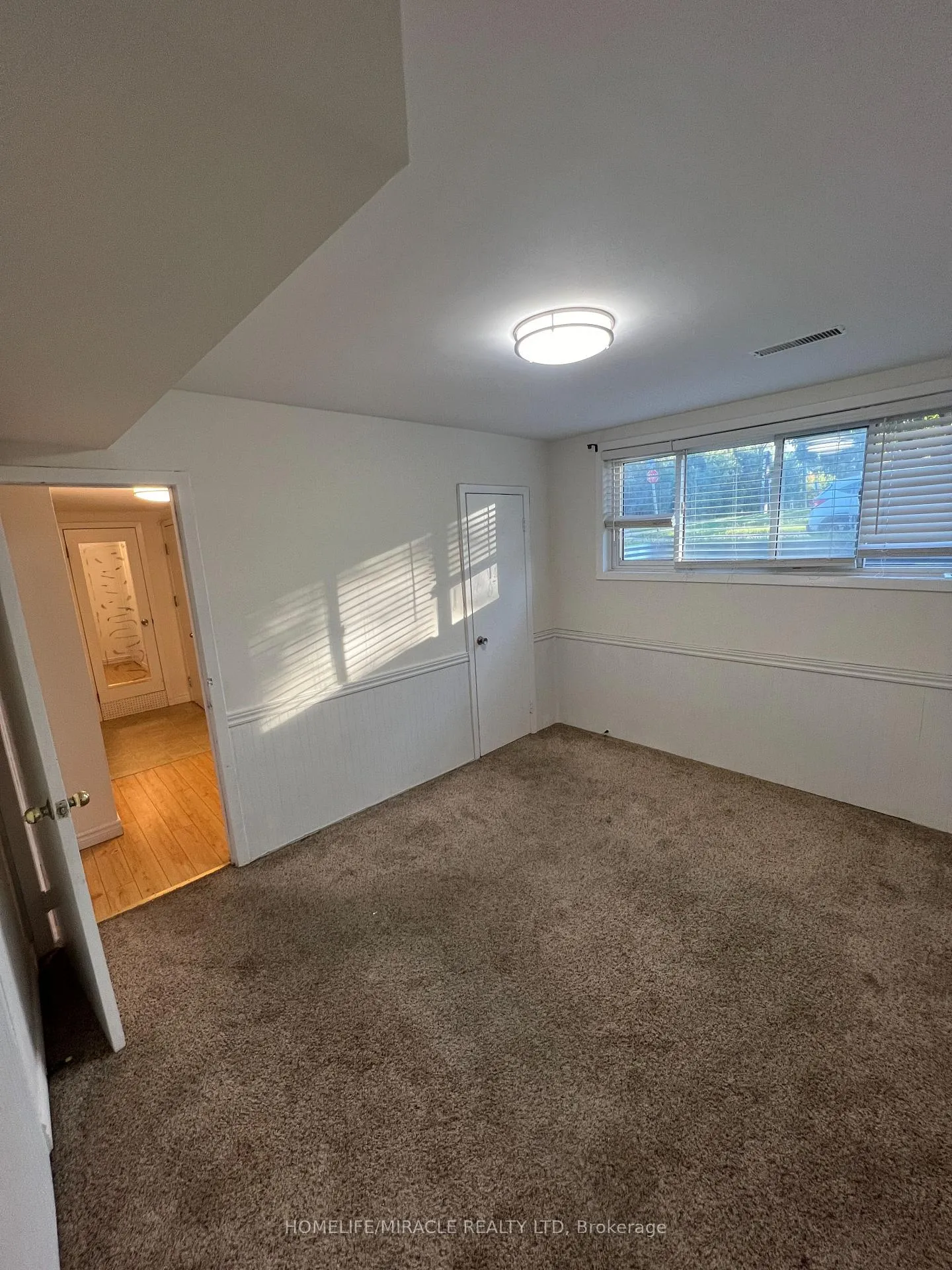 Photo 10 of Unit 1, 270 Clifton Road, Kitchener — HOMEH