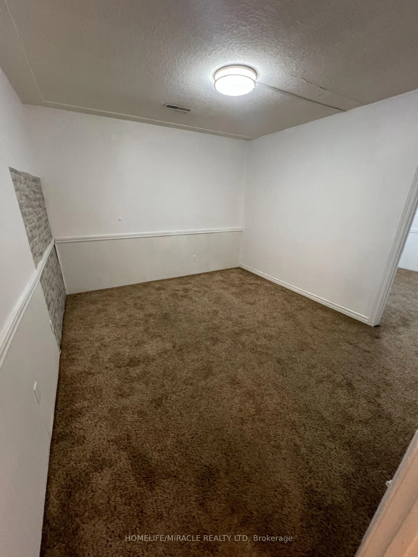 Photo 11 of Unit 1, 270 Clifton Road, Kitchener — HOMEH