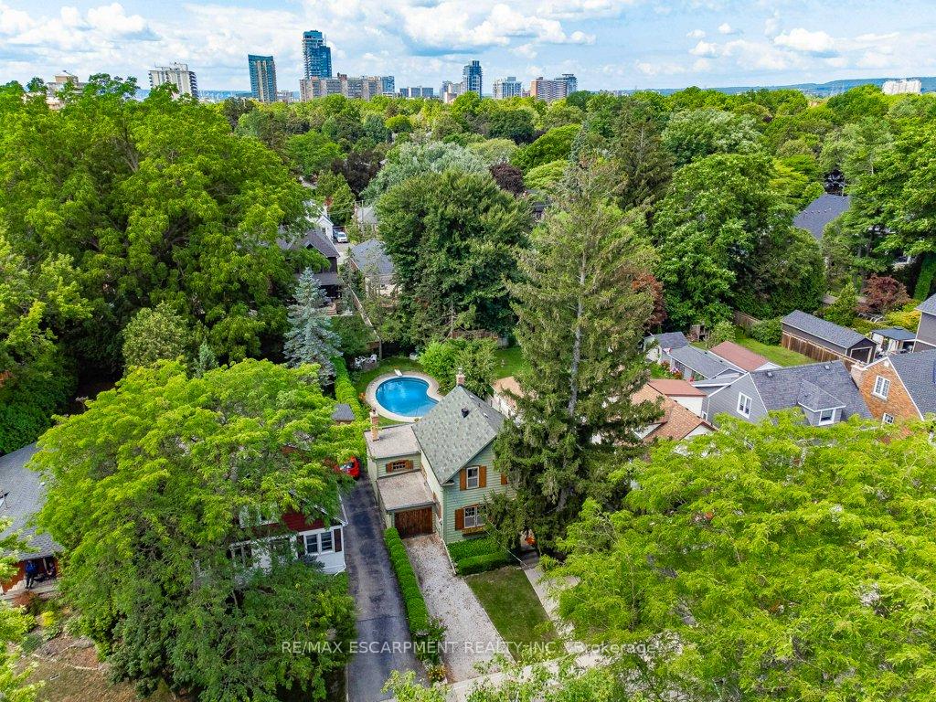 Photo 21 of 314 Delaware Avenue, Burlington, Brant — HOMEH