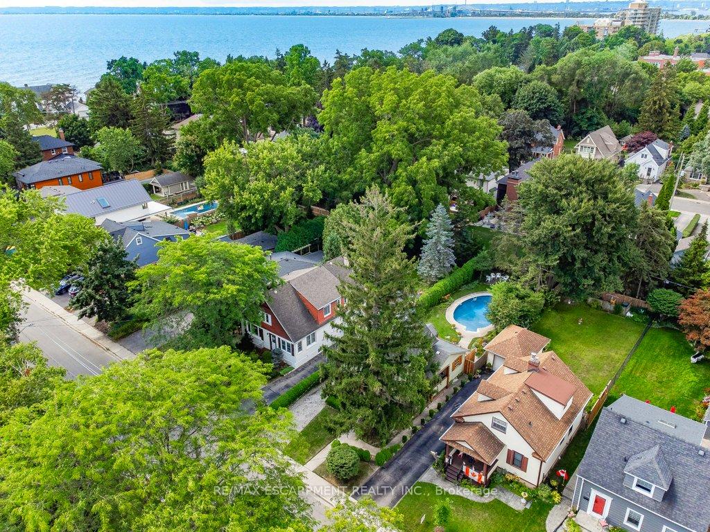 Photo 4 of 314 Delaware Avenue, Burlington, Brant — HOMEH