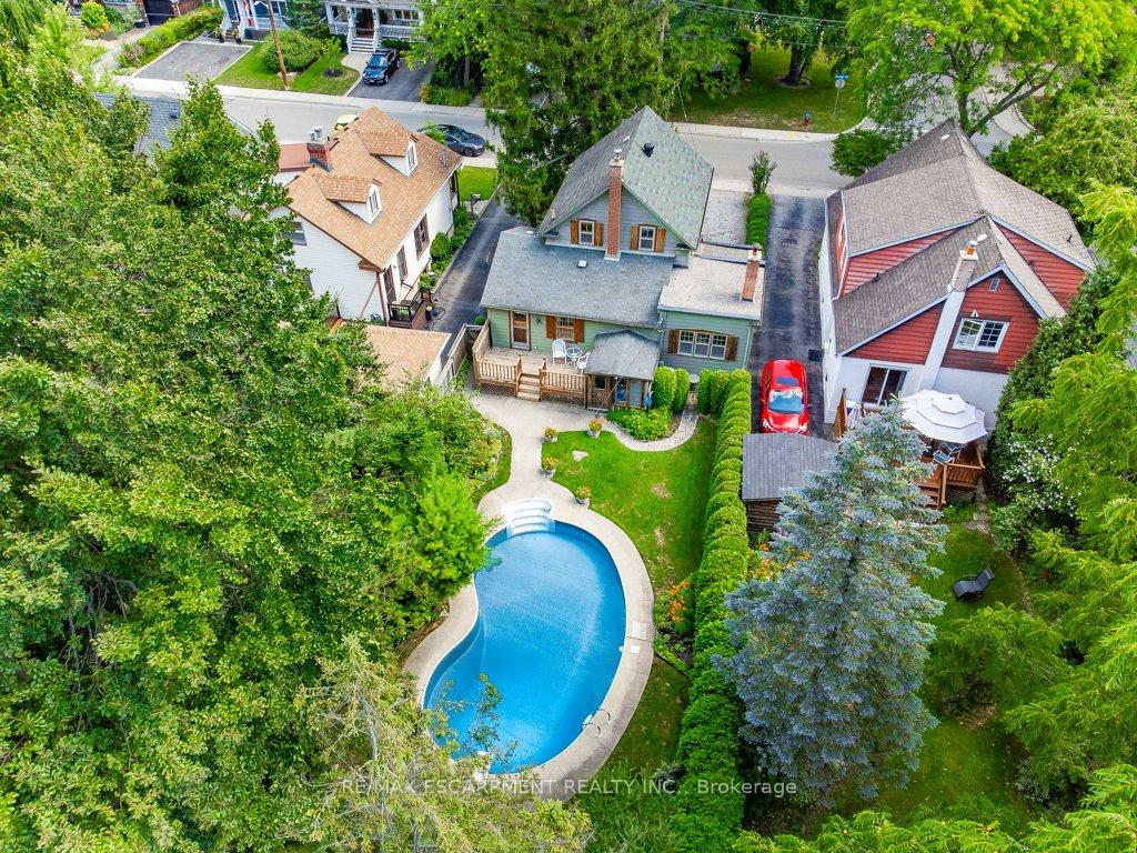 Photo 5 of 314 Delaware Avenue, Burlington, Brant — HOMEH