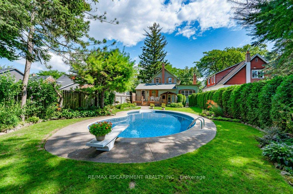 Photo 17 of 314 Delaware Avenue, Burlington, Brant — HOMEH