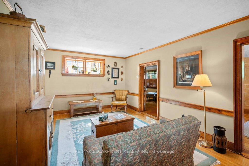 Photo 15 of 314 Delaware Avenue, Burlington, Brant — HOMEH