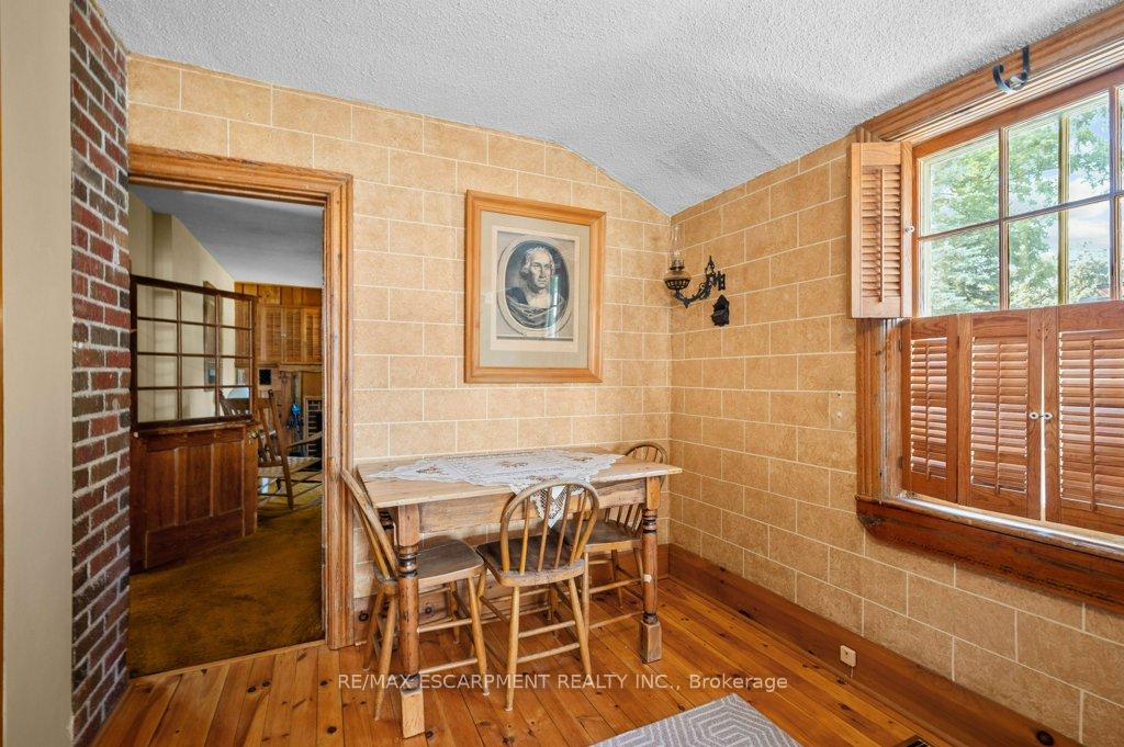 Photo 24 of 314 Delaware Avenue, Burlington, Brant — HOMEH