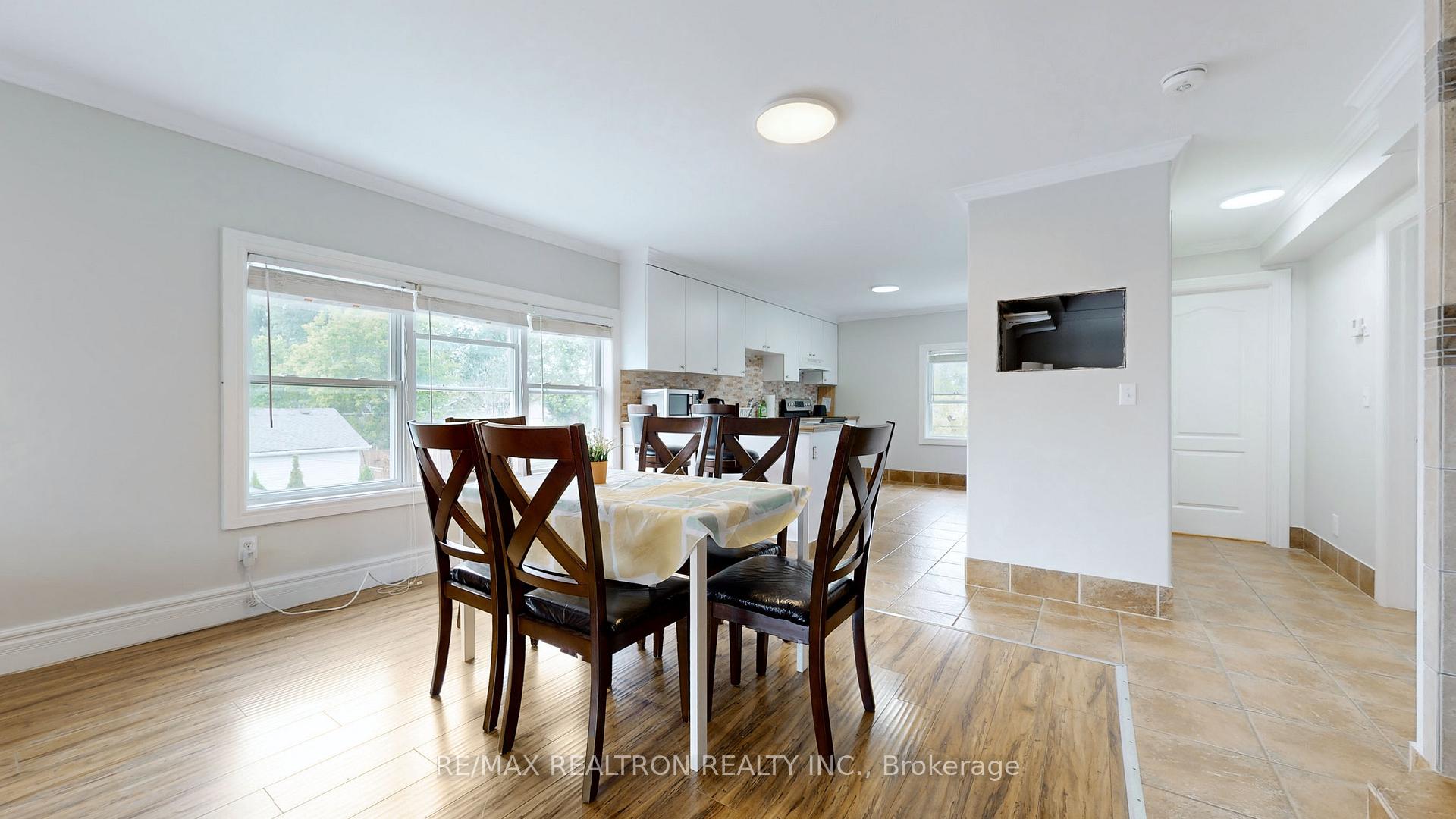 Photo 5 of Unit 2nd Floor, 322 Miami Drive, Georgina, Keswick South — HOMEH