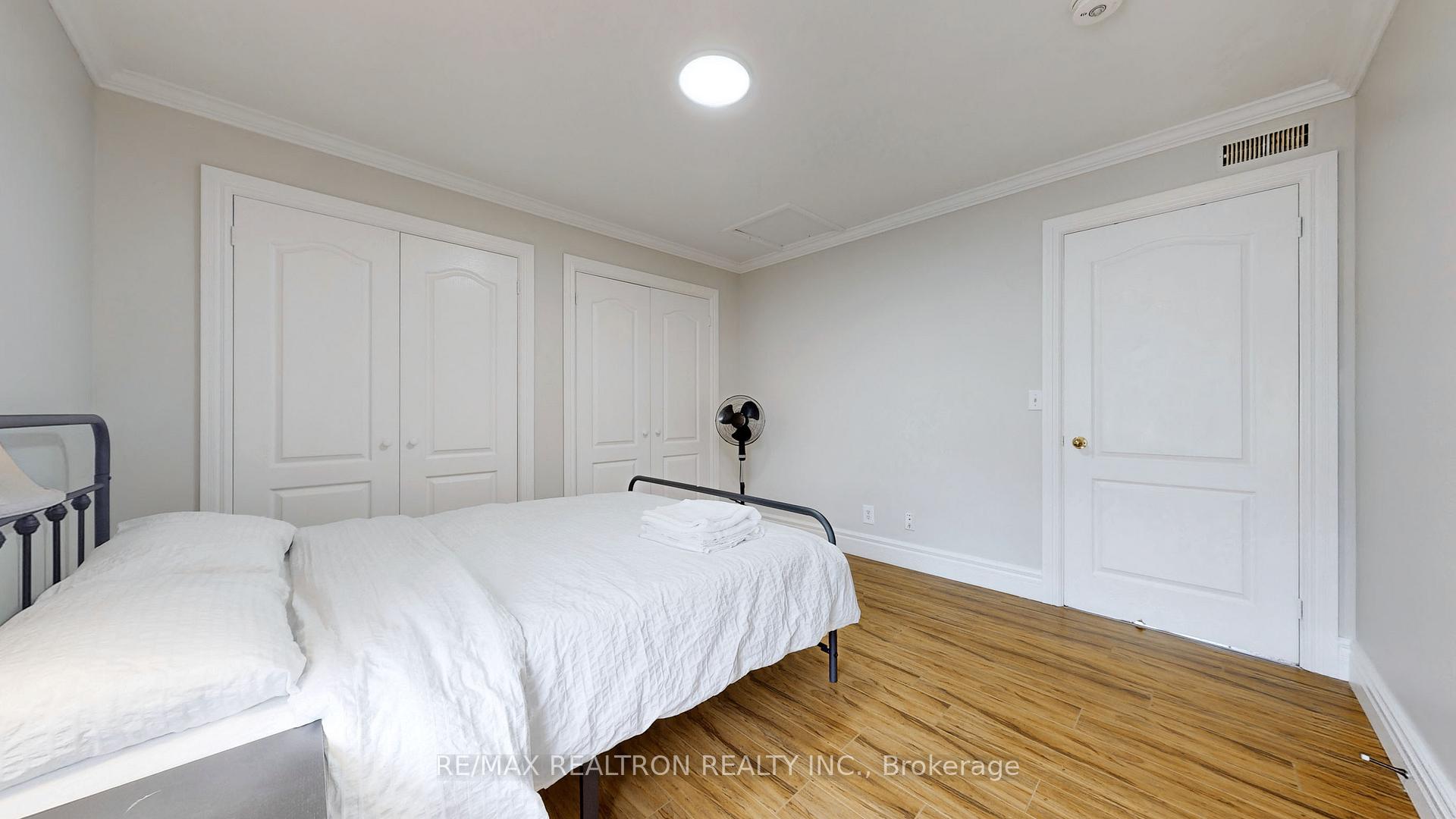 Photo 9 of Unit 2nd Floor, 322 Miami Drive, Georgina, Keswick South — HOMEH