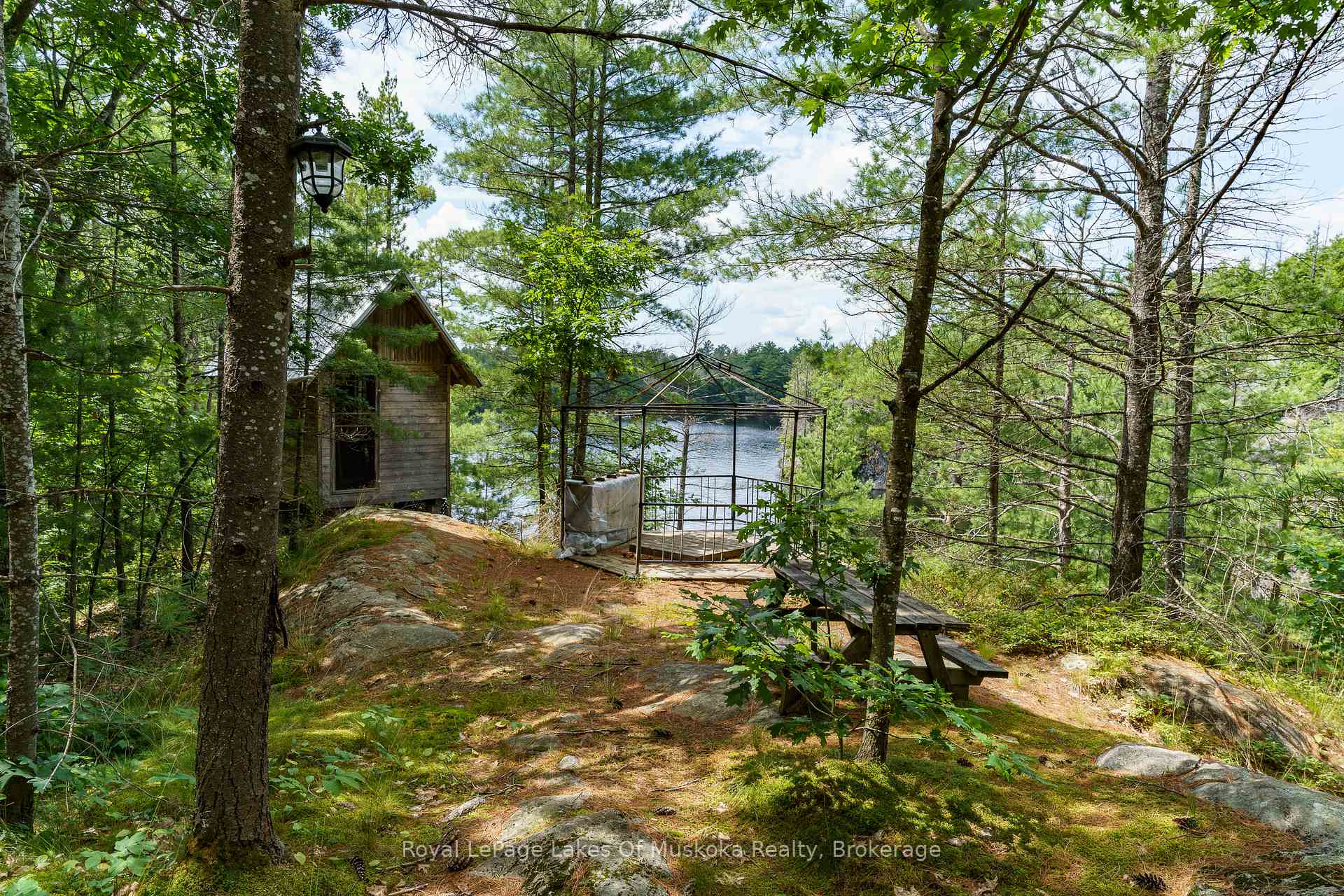 Photo 8 of 998 Gull Lake, Gravenhurst, Muskoka (S) — HOMEH