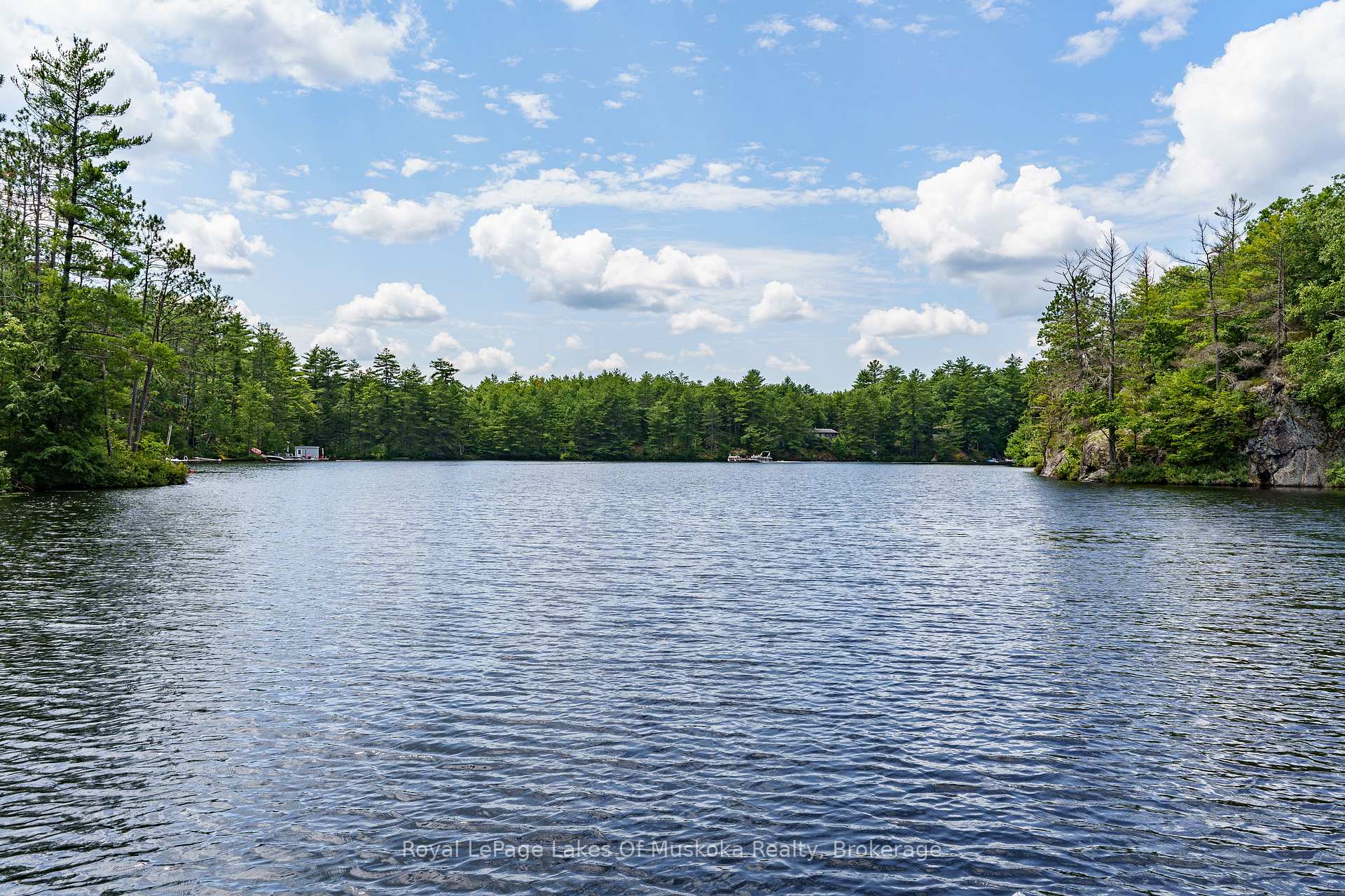 Photo 9 of 998 Gull Lake, Gravenhurst, Muskoka (S) — HOMEH