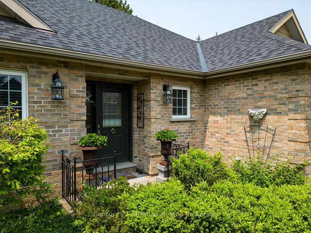 Photo 2 of 14 Cobblestone Lane, Blue Mountains — HOMEH