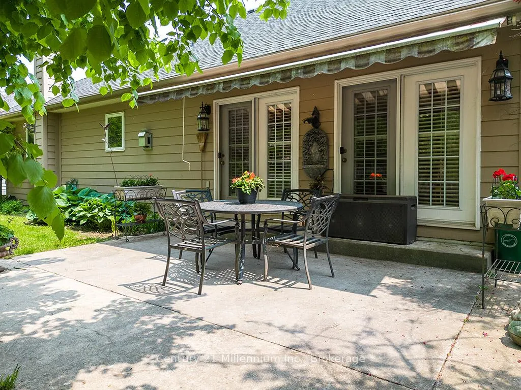 Photo 16 of 14 Cobblestone Lane, Blue Mountains — HOMEH