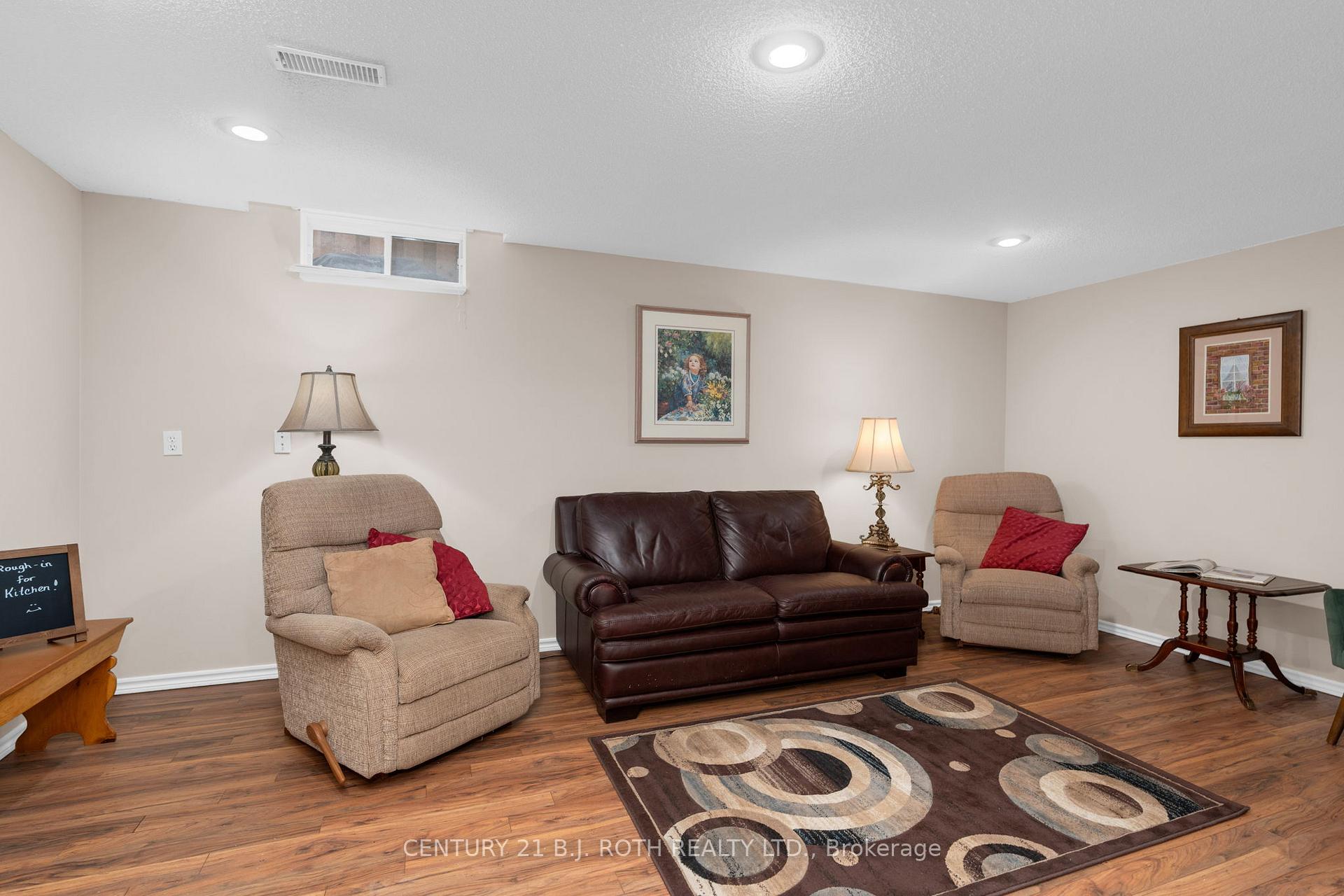 Photo 19 of 23 Grasett Crescent, Barrie, West Bayfield — HOMEH