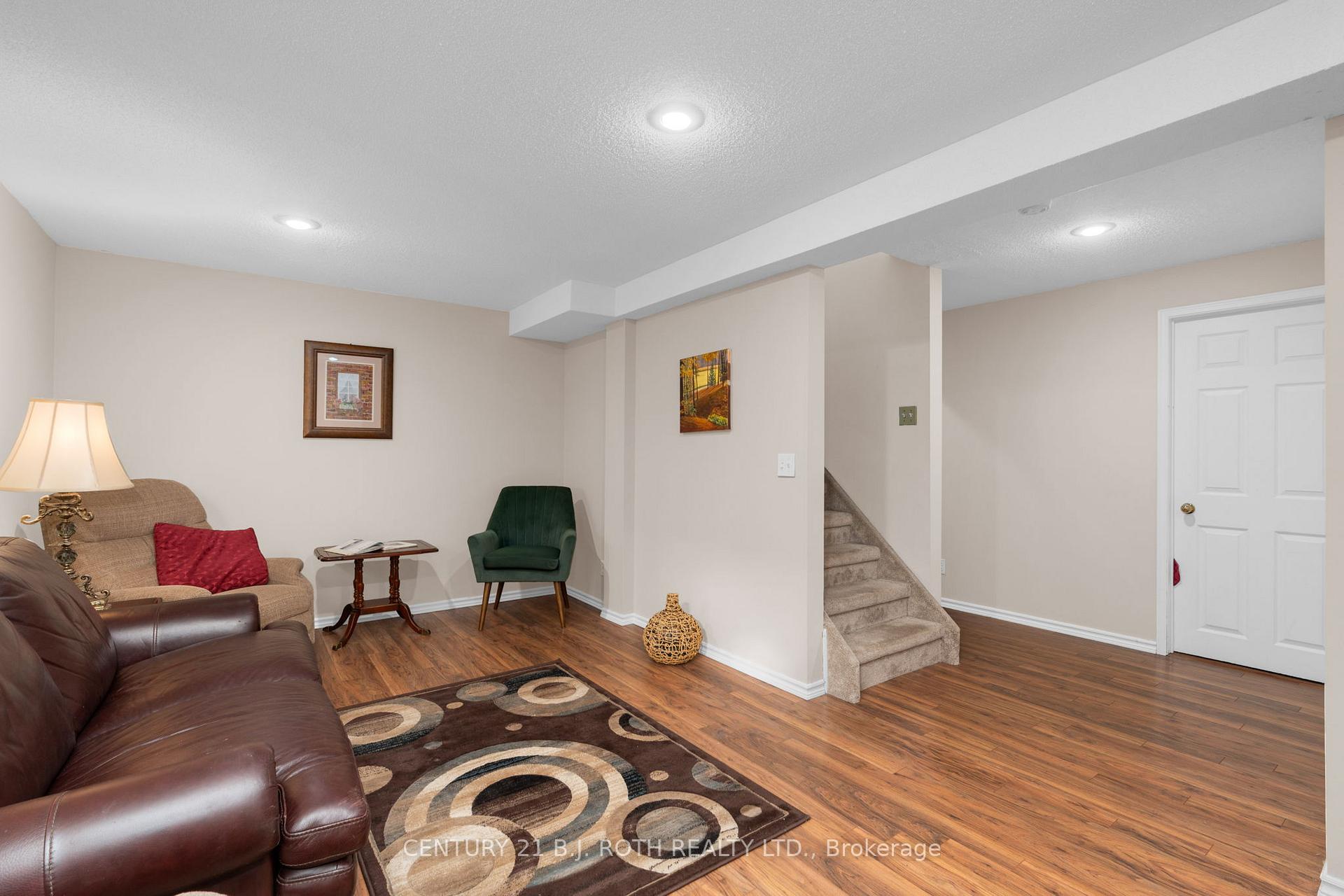Photo 20 of 23 Grasett Crescent, Barrie, West Bayfield — HOMEH
