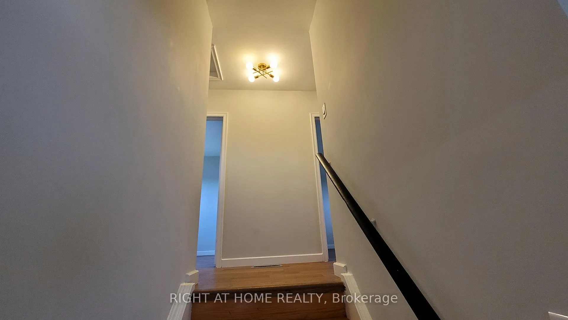 Photo 25 of 1 Bendamere Drive, Grimsby, Grimsby Beach — HOMEH