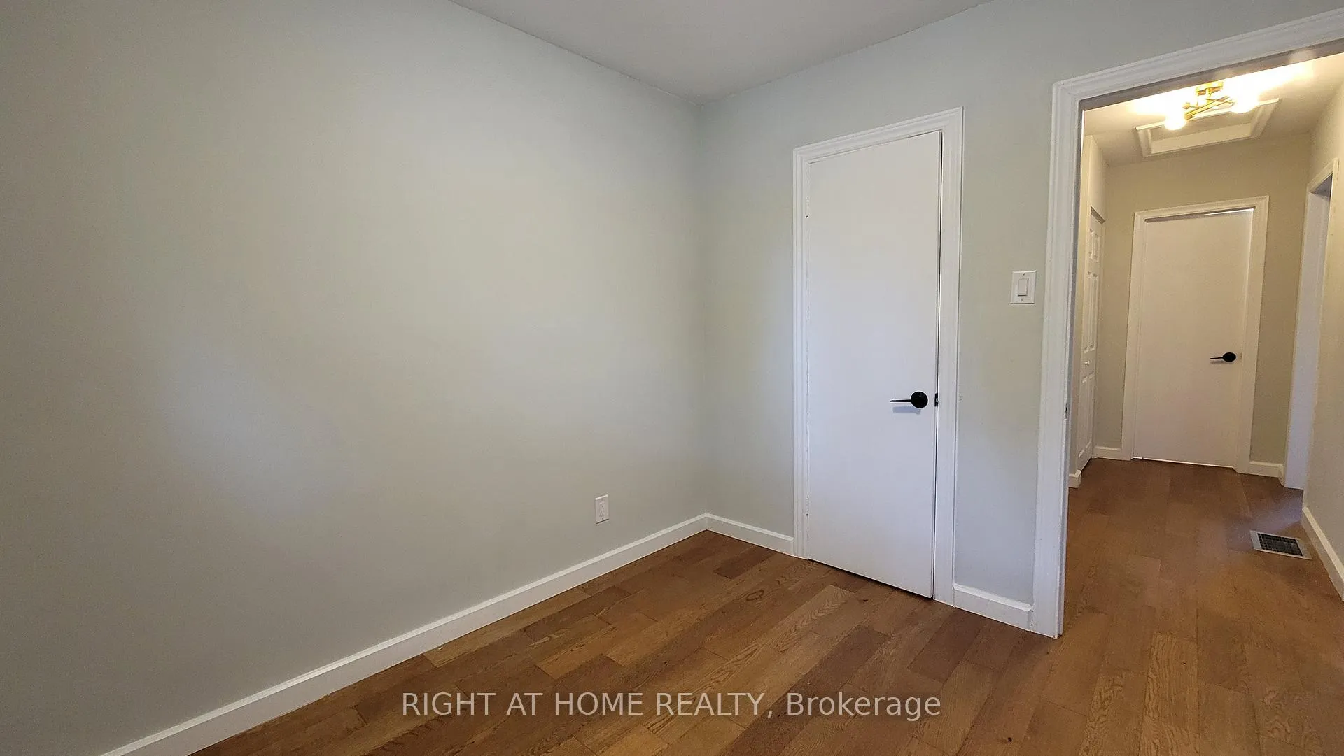 Photo 30 of 1 Bendamere Drive, Grimsby, Grimsby Beach — HOMEH