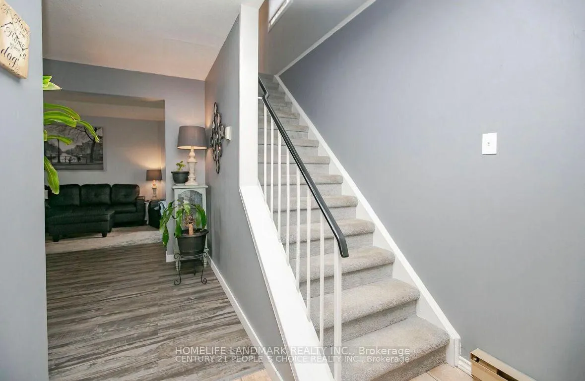 Photo 3 of 58 Jackman Drive, Brampton, Northgate — HOMEH