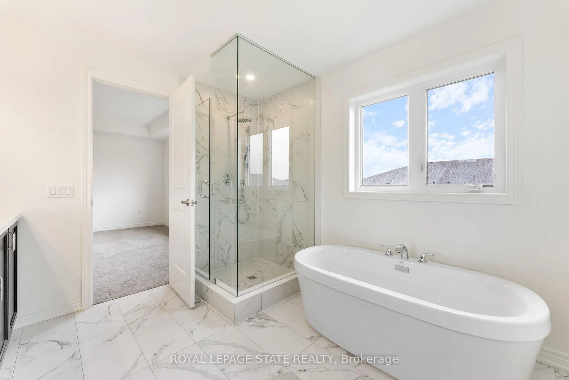 Photo 35 of 19 Shawbridge Court, Hamilton, Stoney Creek Mountain — HOMEH