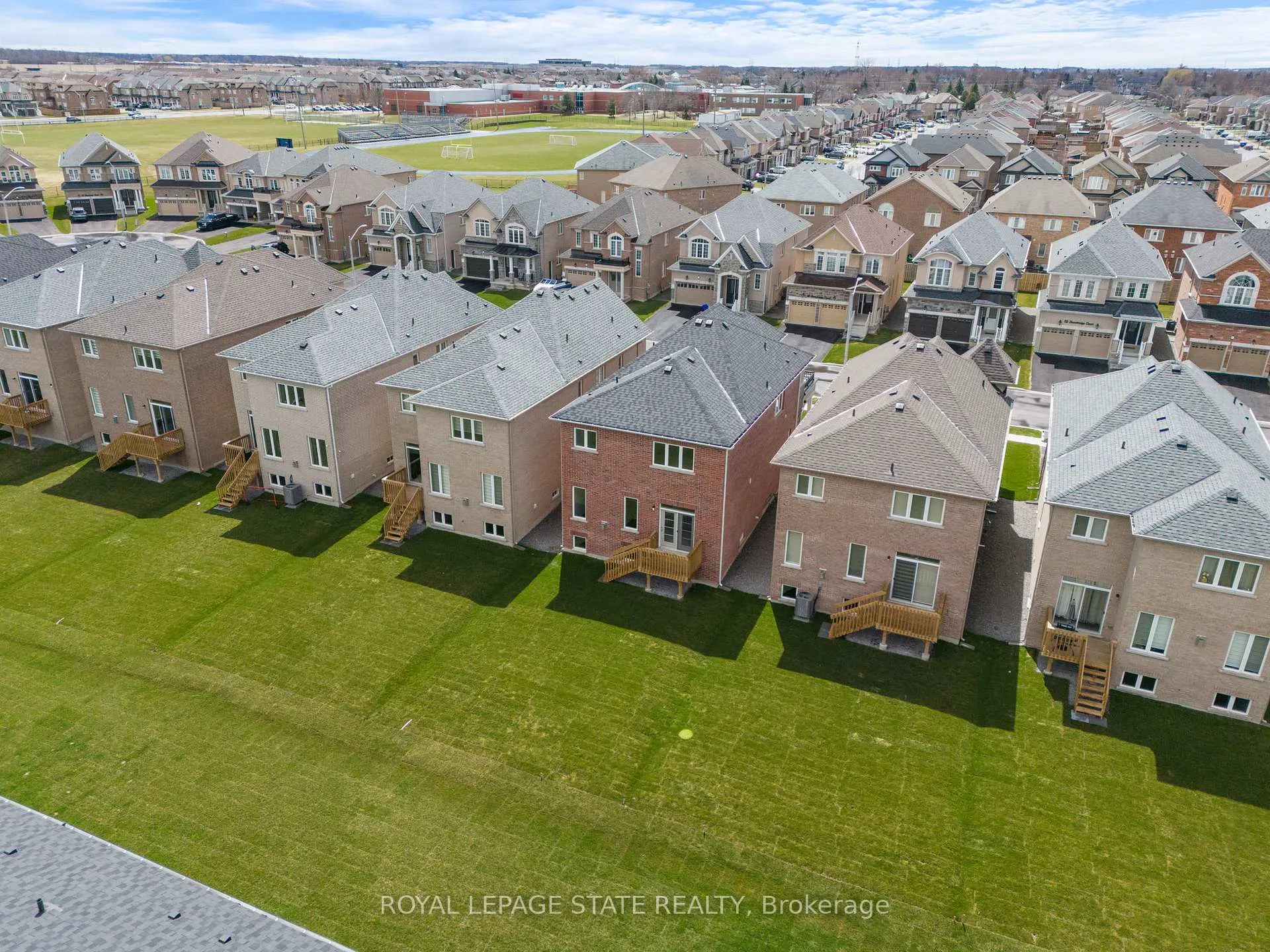 Photo 47 of 19 Shawbridge Court, Hamilton, Stoney Creek Mountain — HOMEH