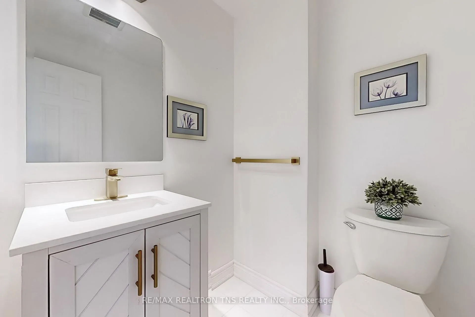 Photo 14 of 150 The Bridle Walk, Markham, Berczy — HOMEH