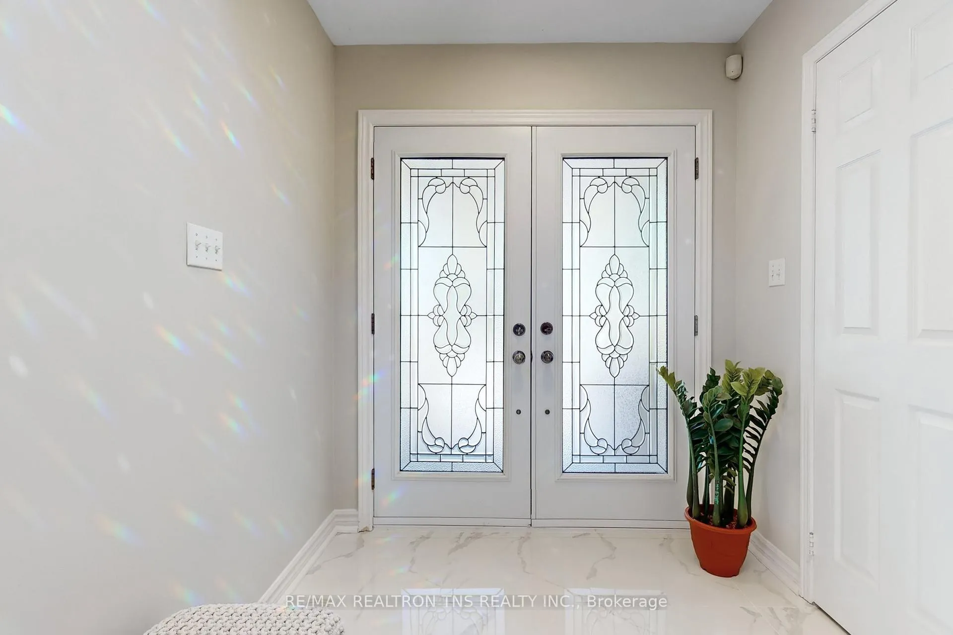 Photo 15 of 150 The Bridle Walk, Markham, Berczy — HOMEH
