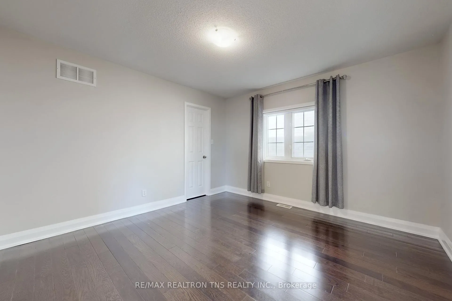 Photo 27 of 150 The Bridle Walk, Markham, Berczy — HOMEH