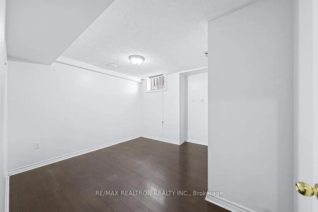Photo 10 of Unit Bsmt, 13 Penvill Trail, Barrie, Ardagh — HOMEH