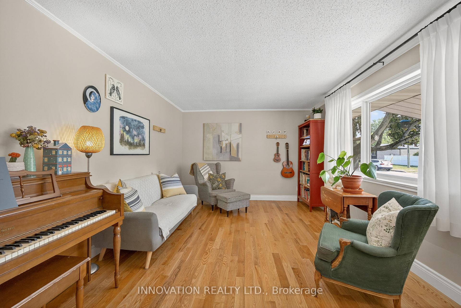Photo 9 of 1407 Charles Street, Cornwall — HOMEH