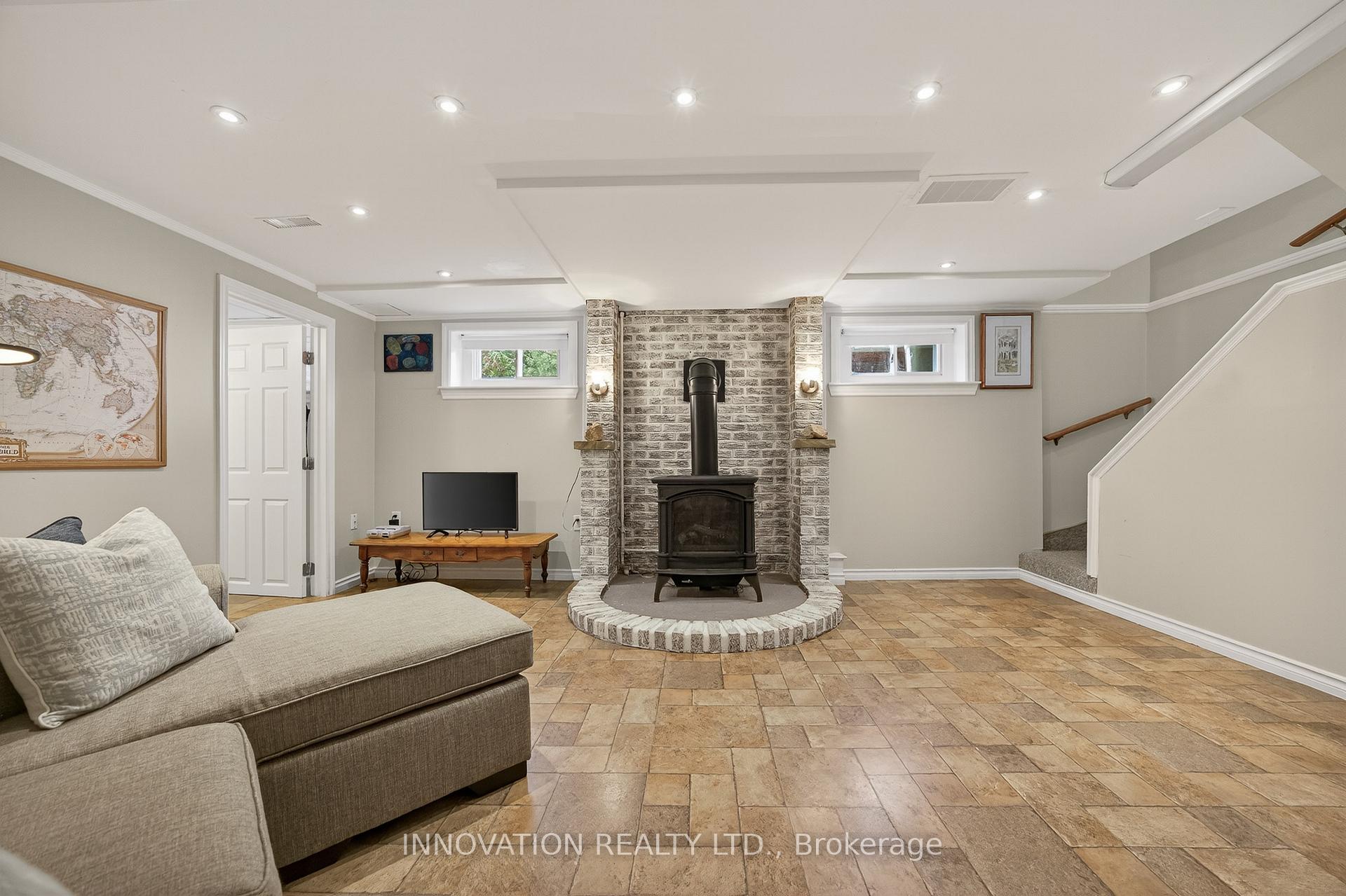 Photo 20 of 1407 Charles Street, Cornwall — HOMEH