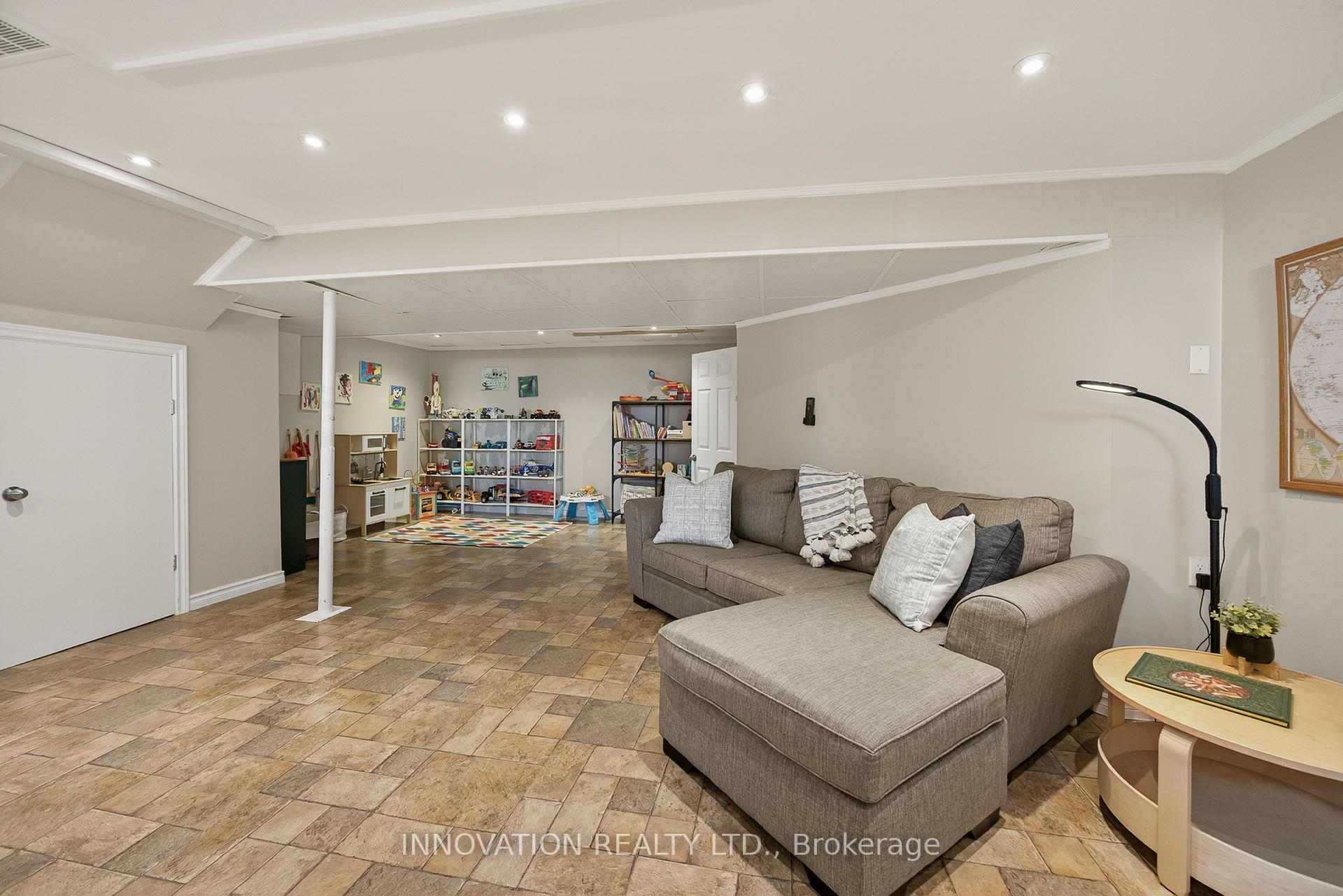 Photo 25 of 1407 Charles Street, Cornwall — HOMEH