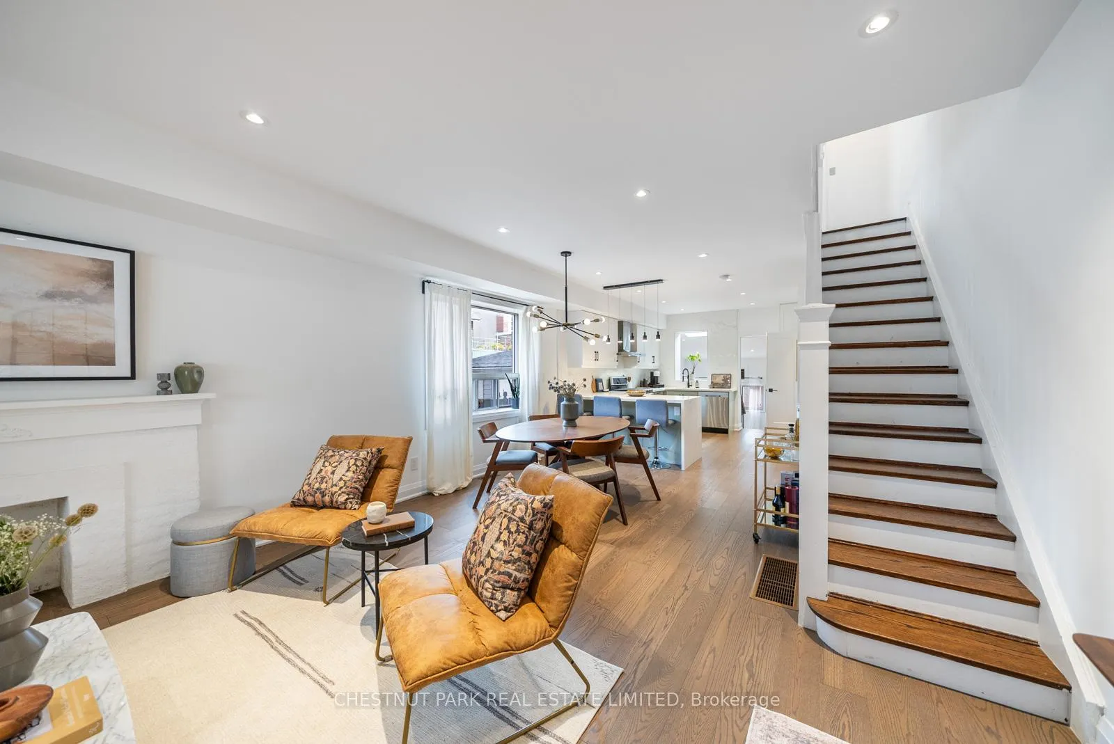 Photo 5 of 553 Strathmore Boulevard, Toronto, Danforth Village-East York — HOMEH