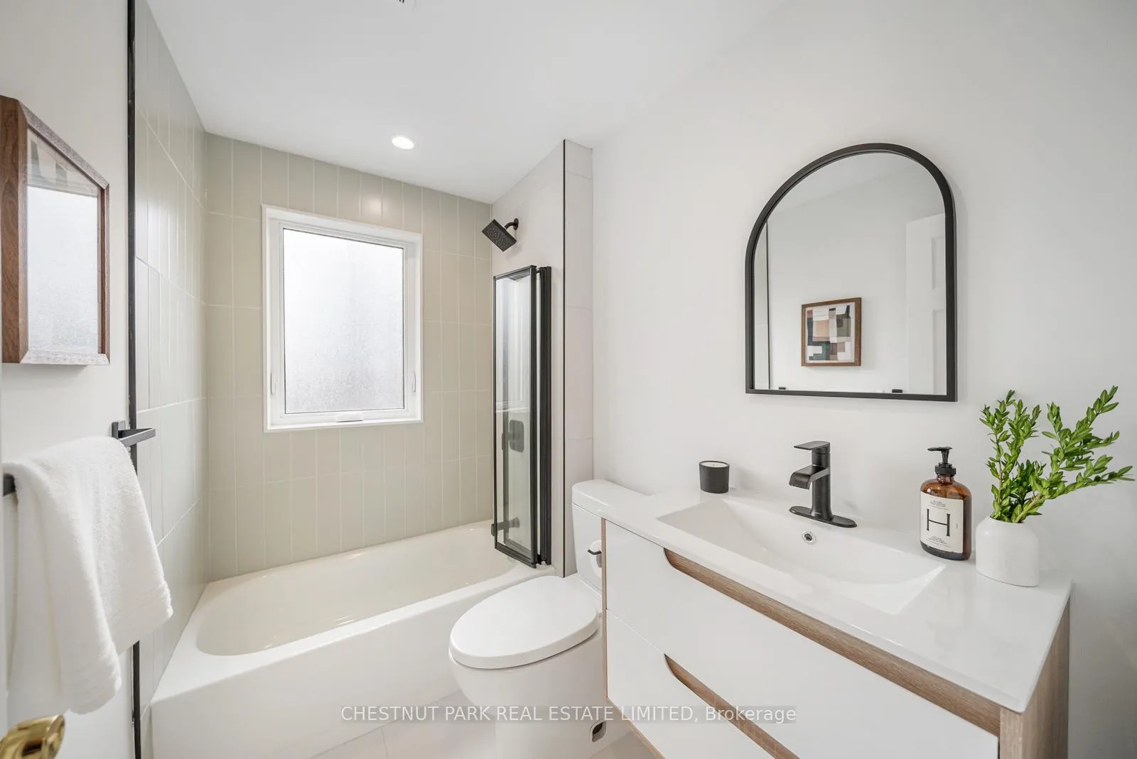 Photo 28 of 553 Strathmore Boulevard, Toronto, Danforth Village-East York — HOMEH