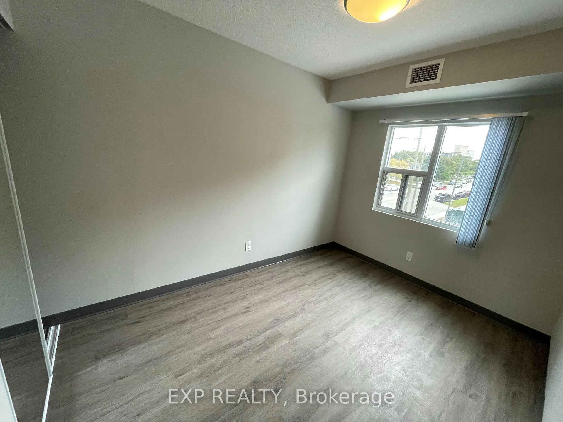 Photo 4 of Unit 311, 595 Strasburg Road, Kitchener — HOMEH