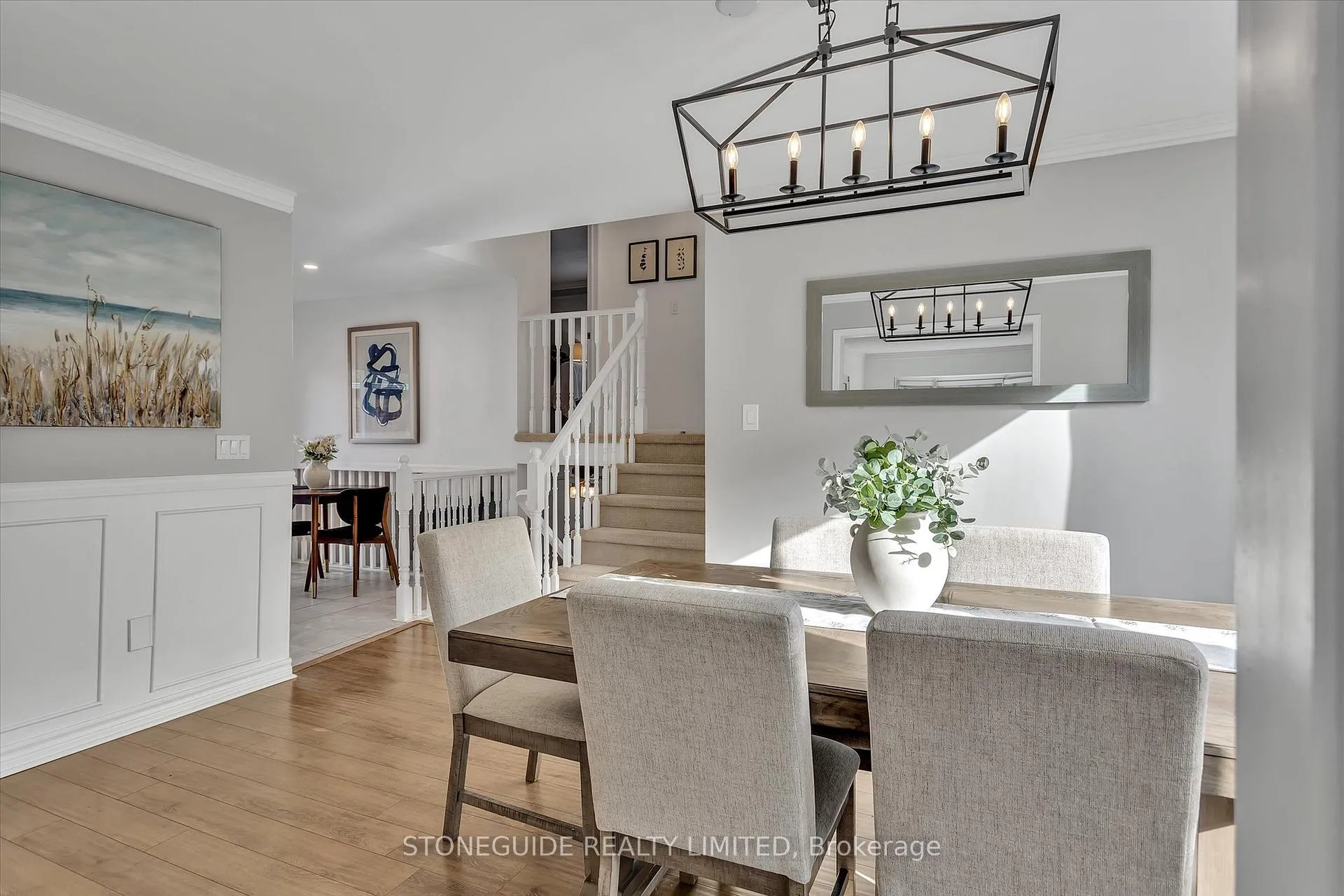 Photo 12 of 70 Homefield Square, Clarington, Courtice — HOMEH