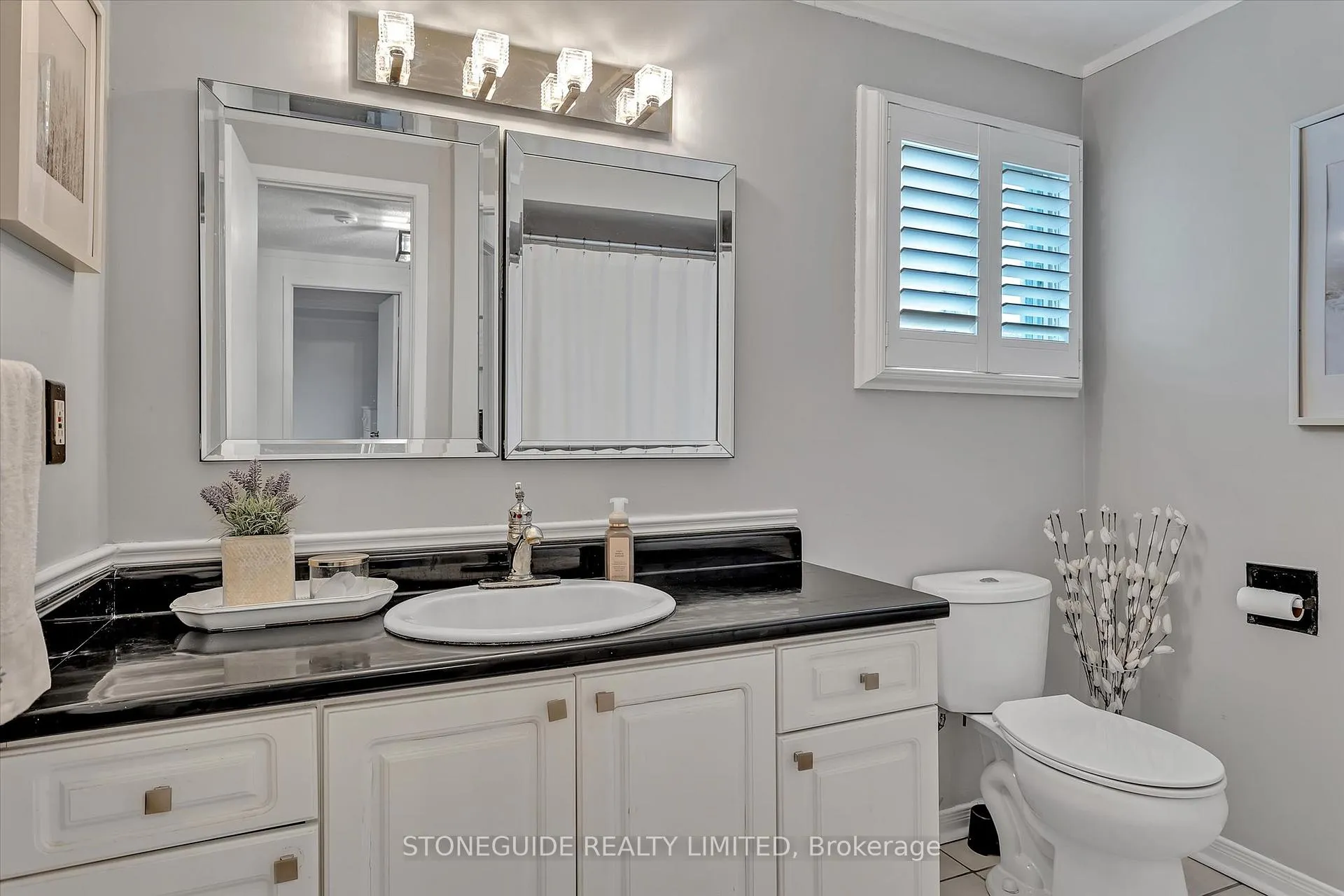 Photo 22 of 70 Homefield Square, Clarington, Courtice — HOMEH