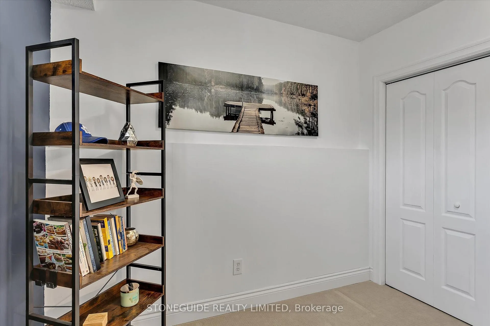Photo 28 of 70 Homefield Square, Clarington, Courtice — HOMEH