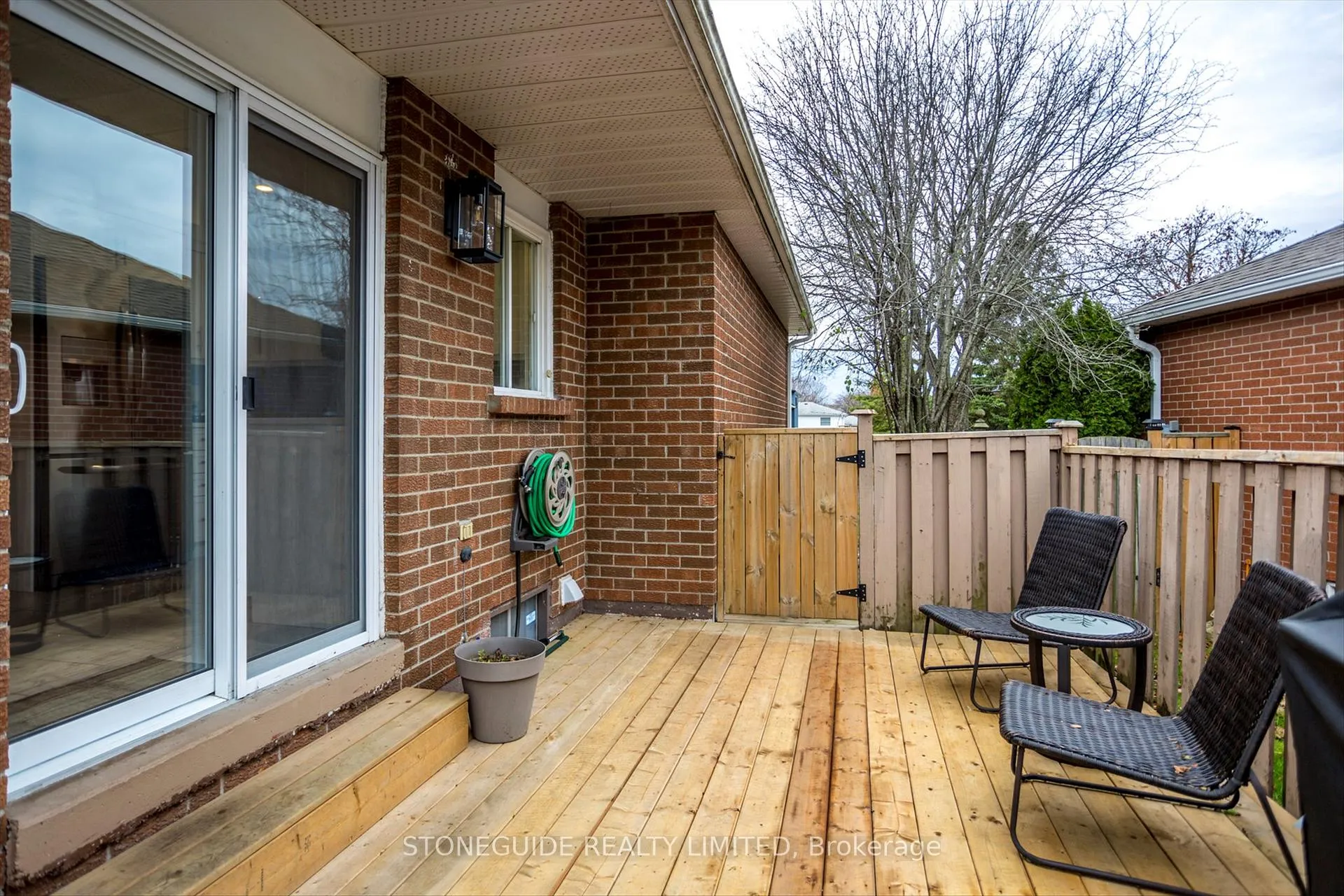 Photo 34 of 70 Homefield Square, Clarington, Courtice — HOMEH