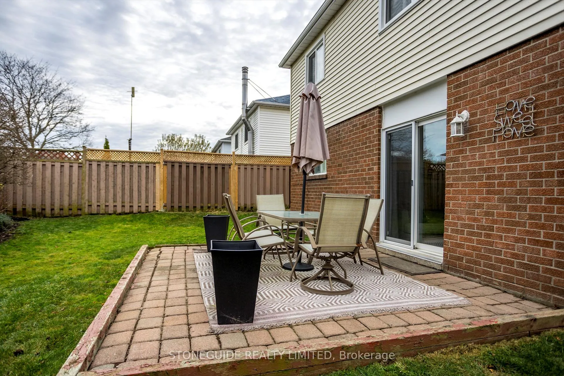 Photo 36 of 70 Homefield Square, Clarington, Courtice — HOMEH