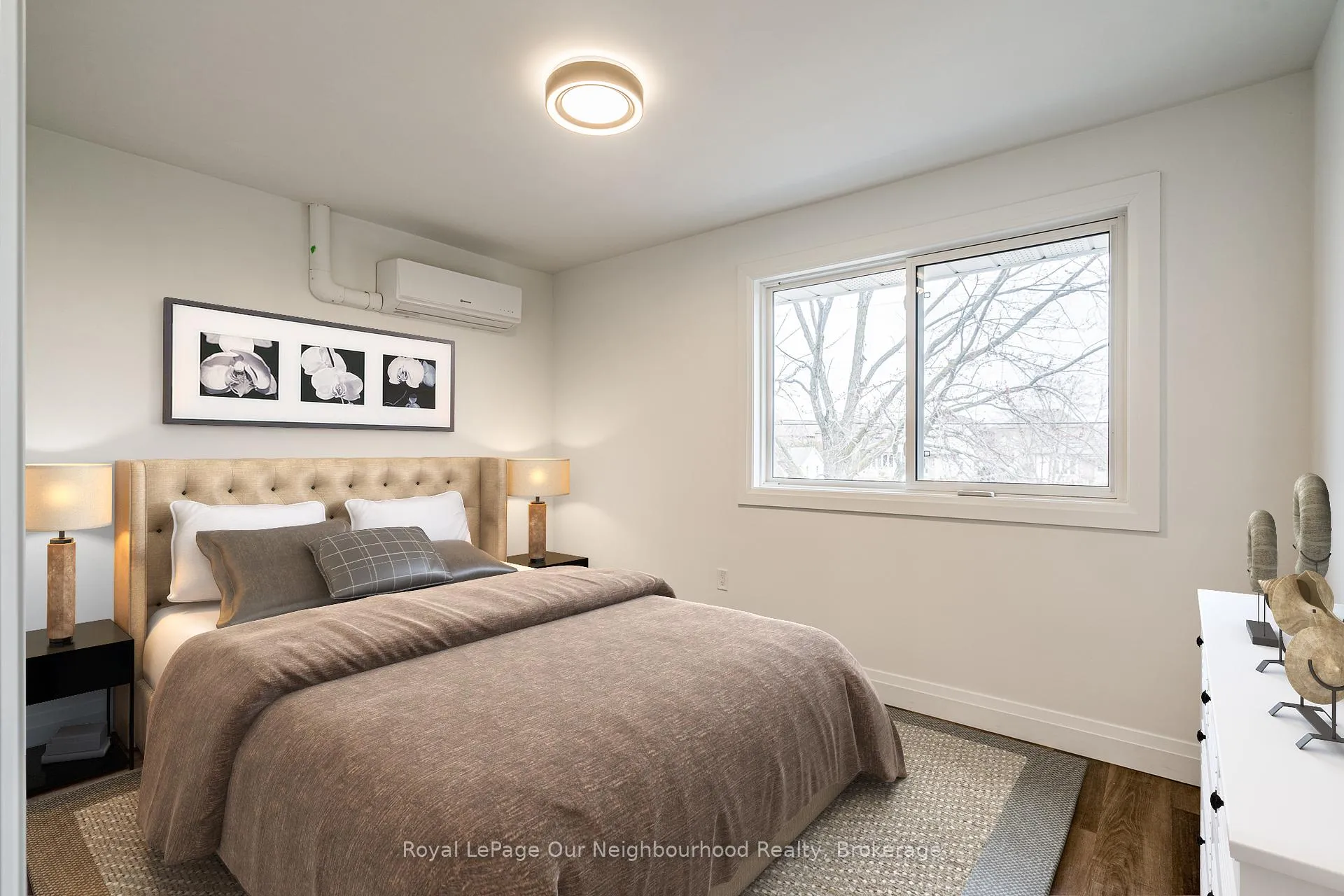 Photo 13 of 1352 Highway 8 Upper Expressway, Hamilton, Winona — HOMEH