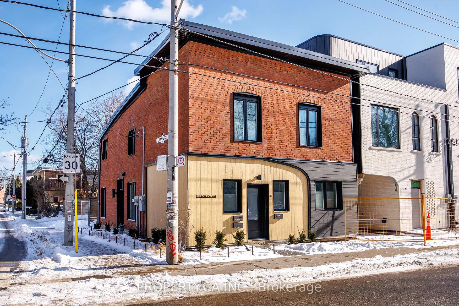 Front of Unit #Lower, 111 Boulton Avenue