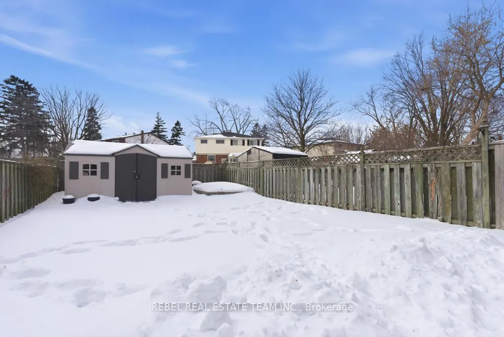Photo 35 of 244 Waverly Street S, Oshawa, Vanier — HOMEH