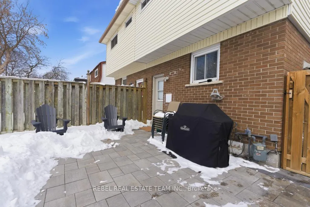 Photo 36 of 244 Waverly Street S, Oshawa, Vanier — HOMEH